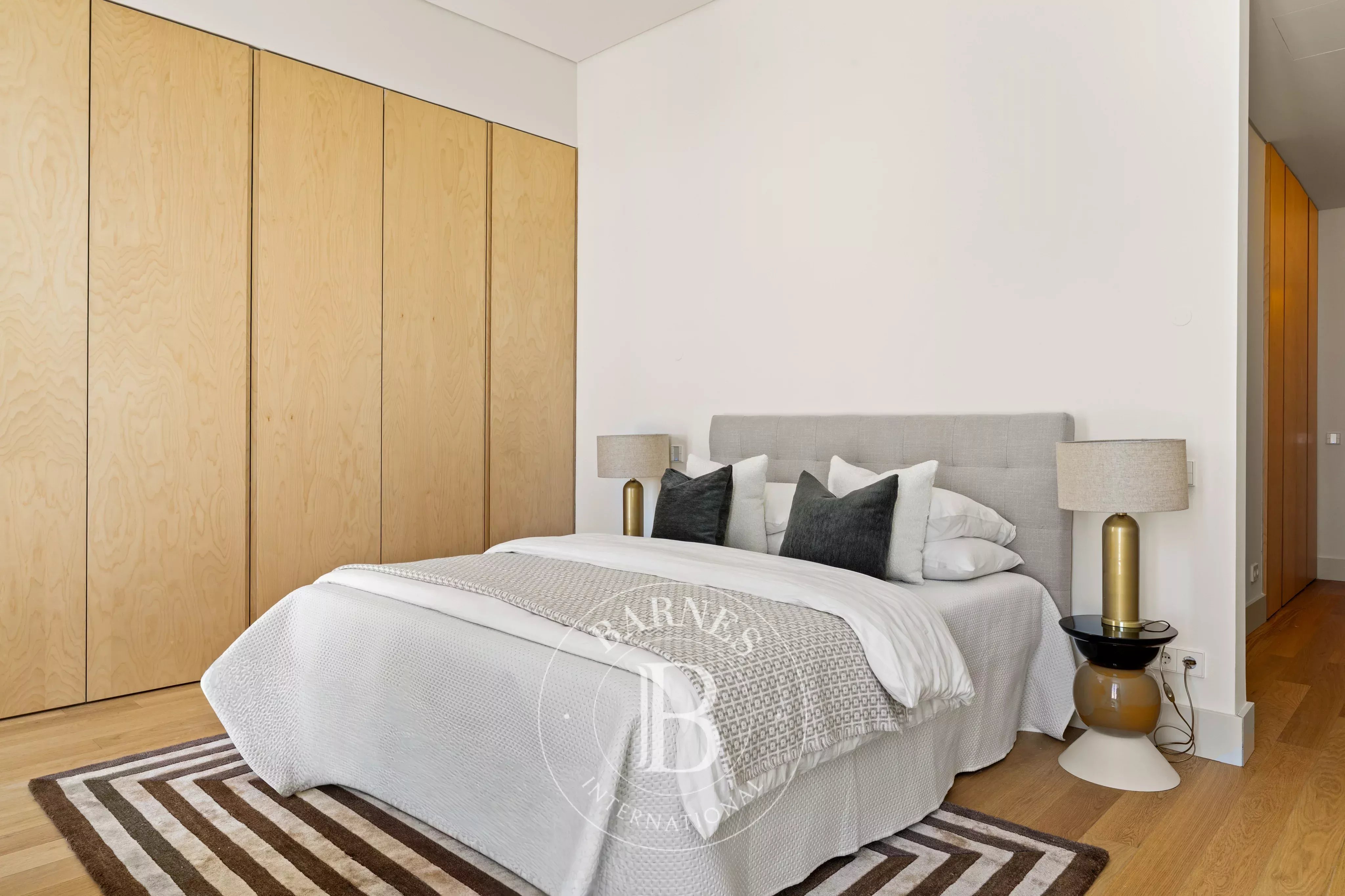 Jardin et vue sur la mer