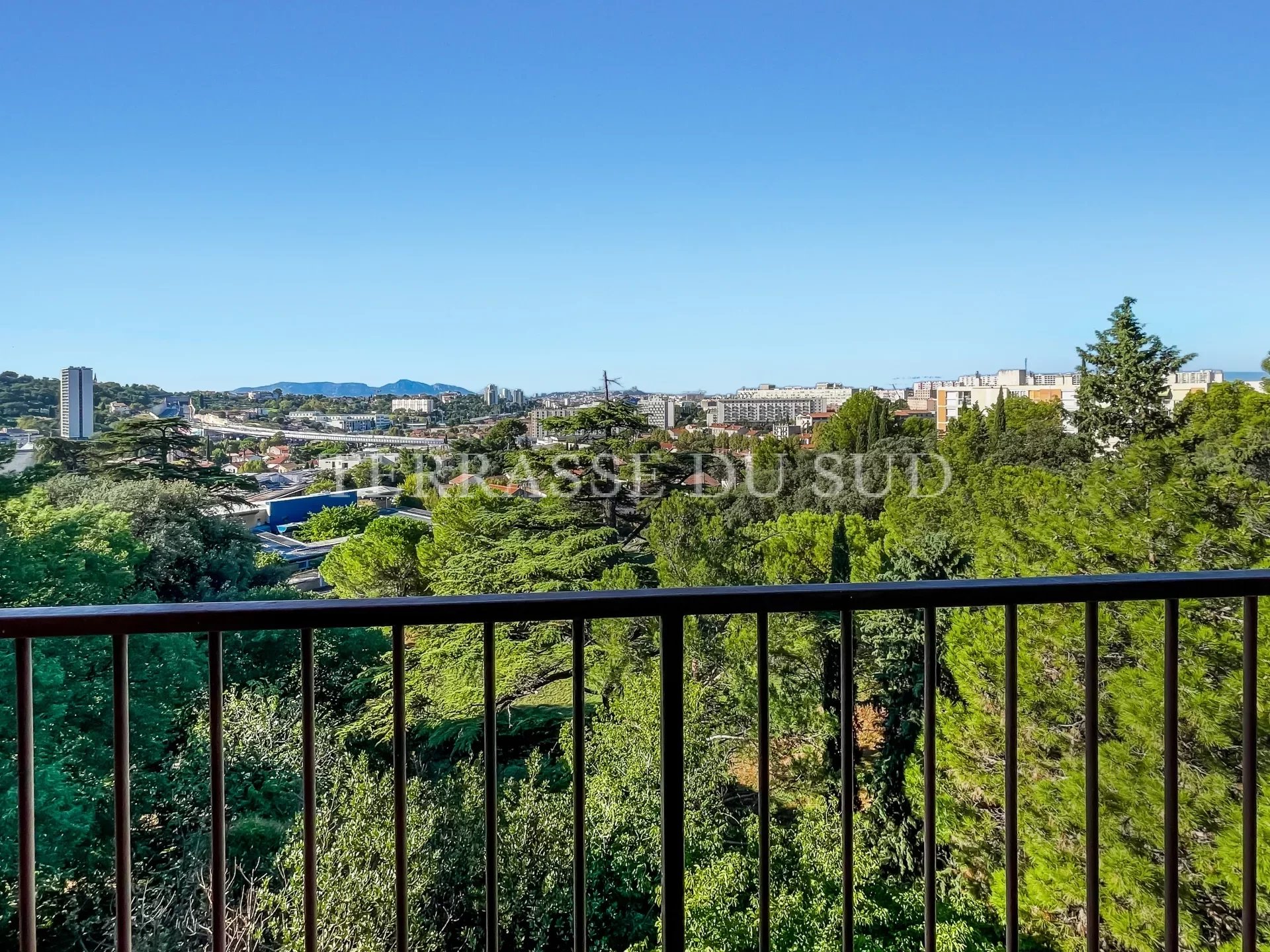 Vente Appartement 4 Pièces 65 m2 LC avec Balcon et Cave Quartier Saint Jérôme - Marseille 13