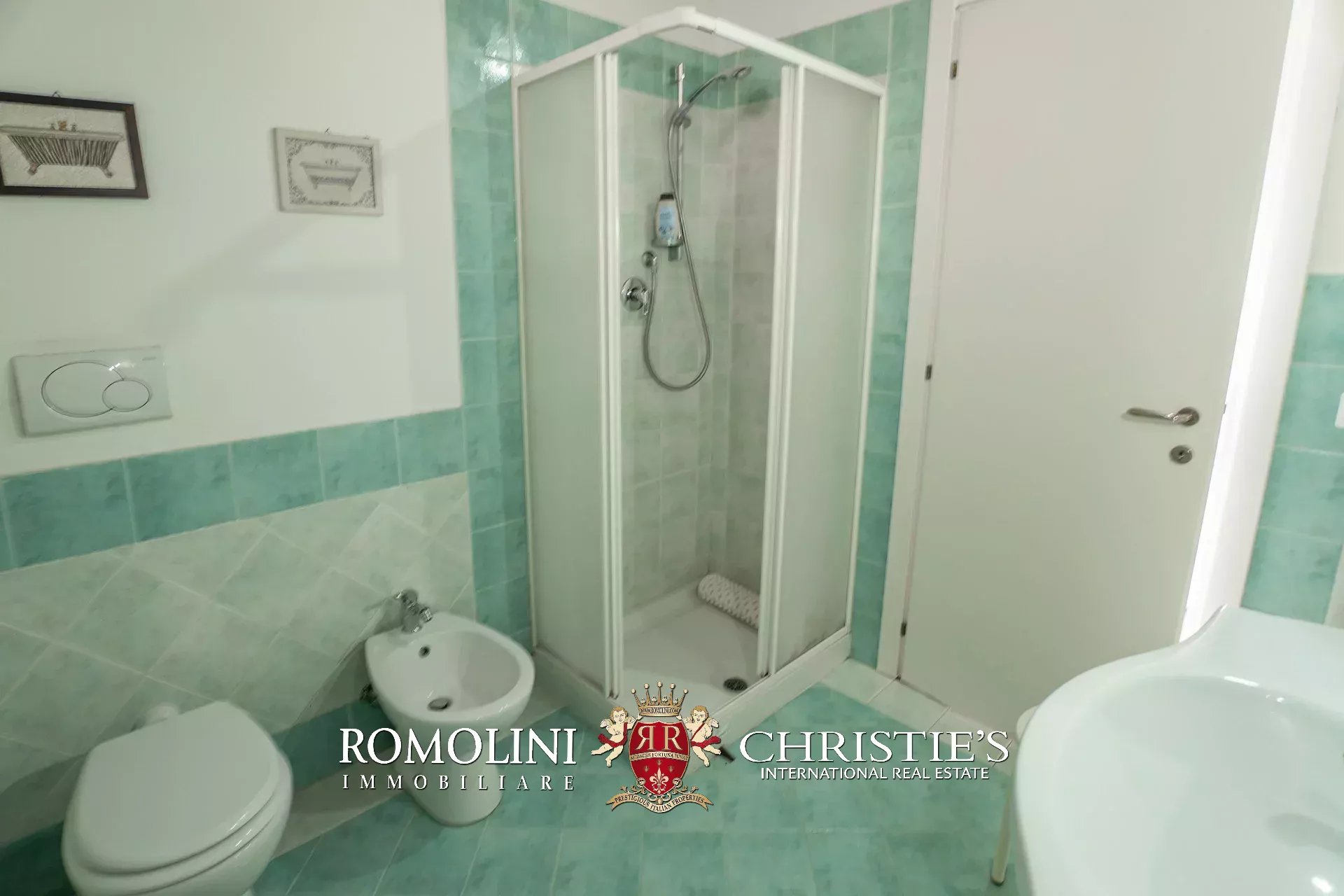 2 Bedroom Villa/Townhouse's Image 24