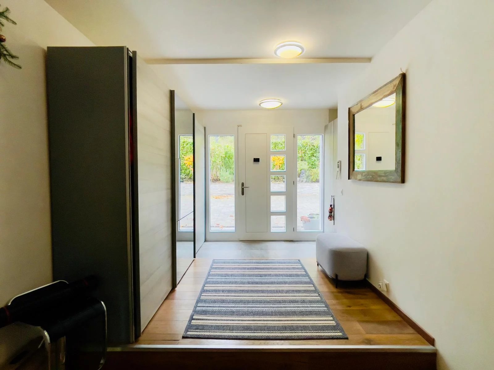 Villa individuelle contemporaine sur belle et grande parcelle