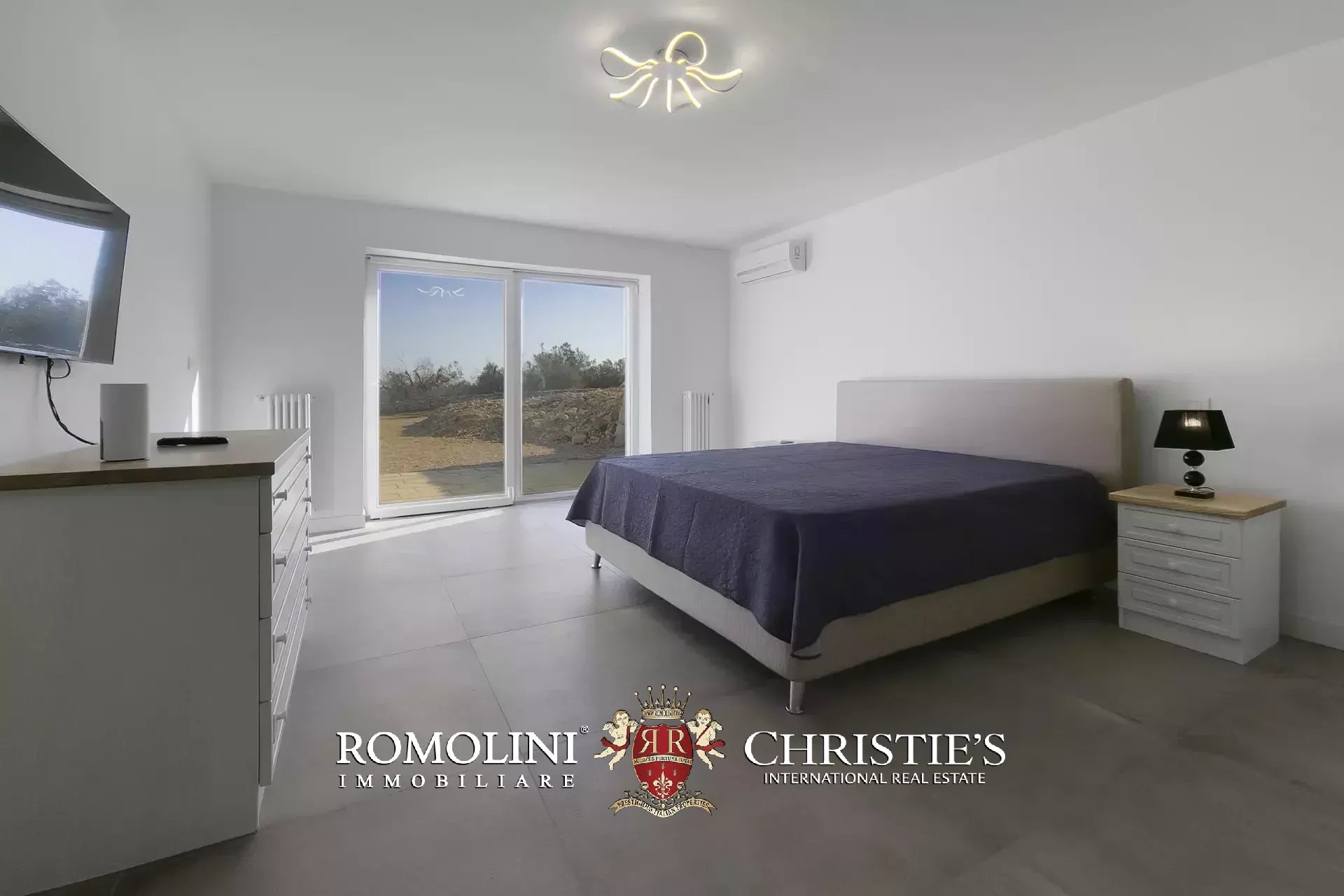 5 Bedroom Villa/Townhouse's Image 16