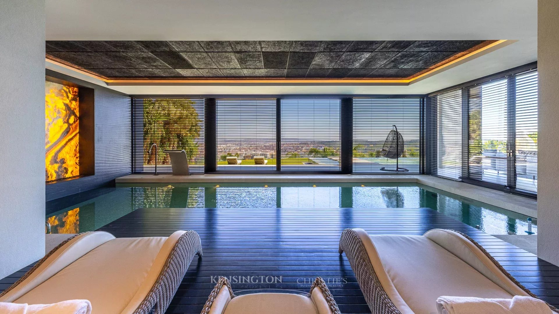 4 Bedroom Villa/Townhouse's Image 26