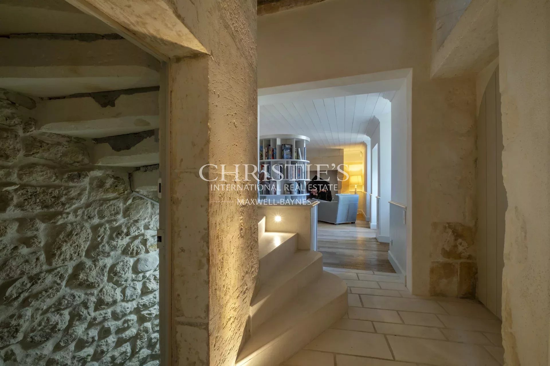 10 Bedroom Villa/Townhouse's Image 14