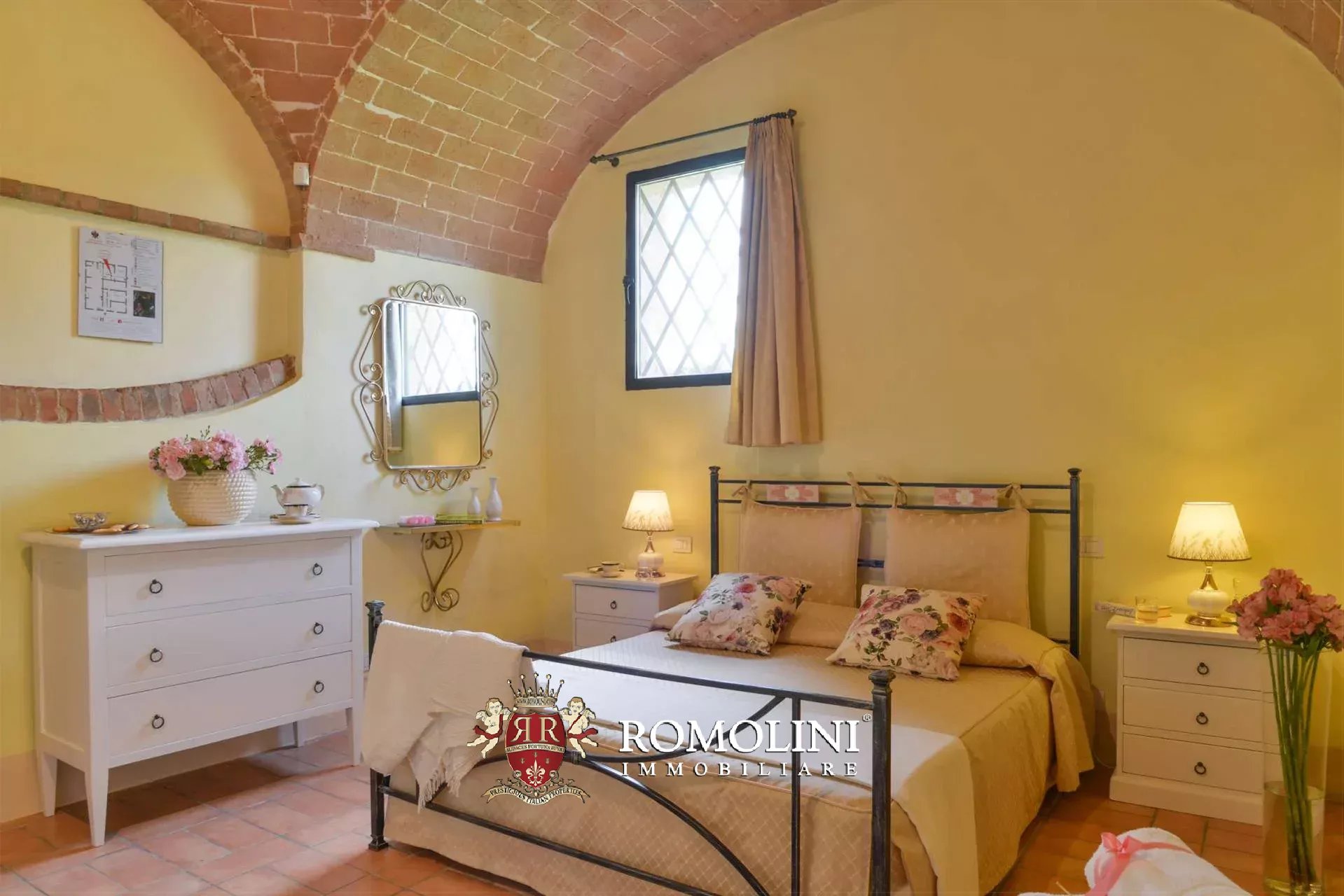 11 Bedroom Villa/Townhouse's Image 31