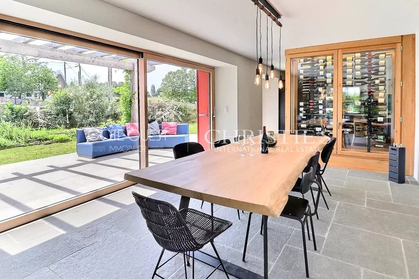 5 Bedroom Villa/Townhouse's Image 8