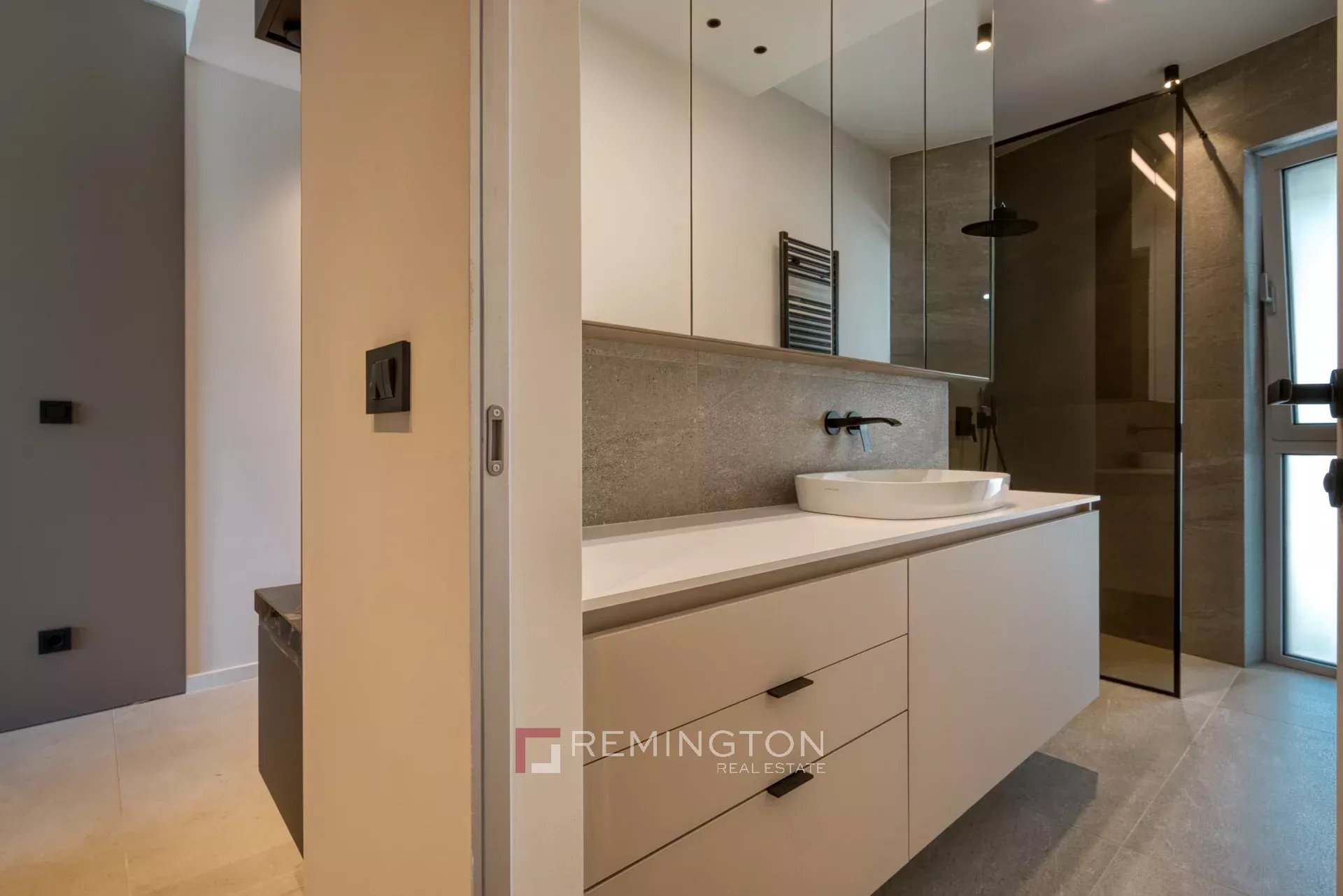 Apartment/Flat's Image 6