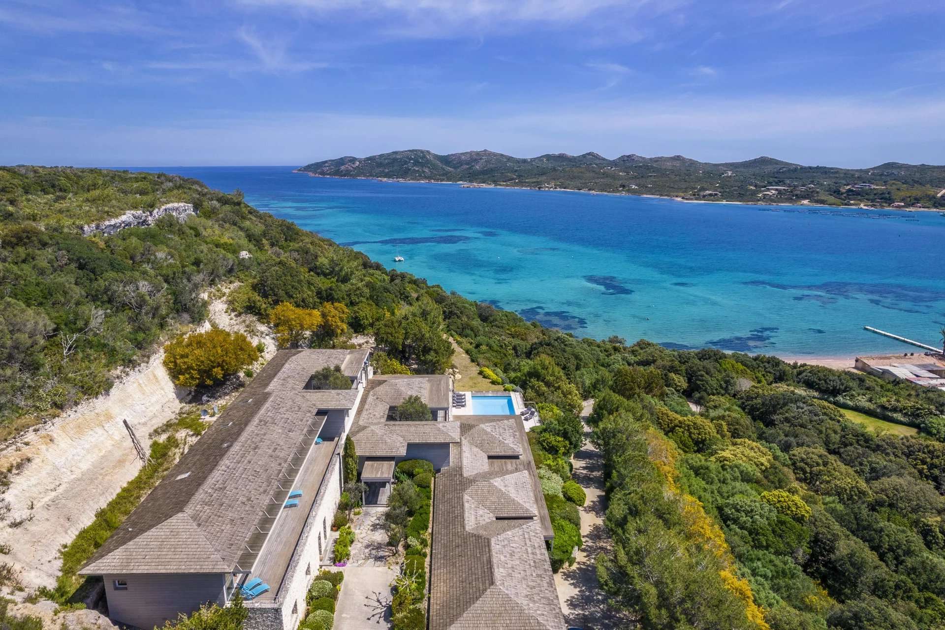 SOUTH CORSICA PROPERTY - BONIFACIO