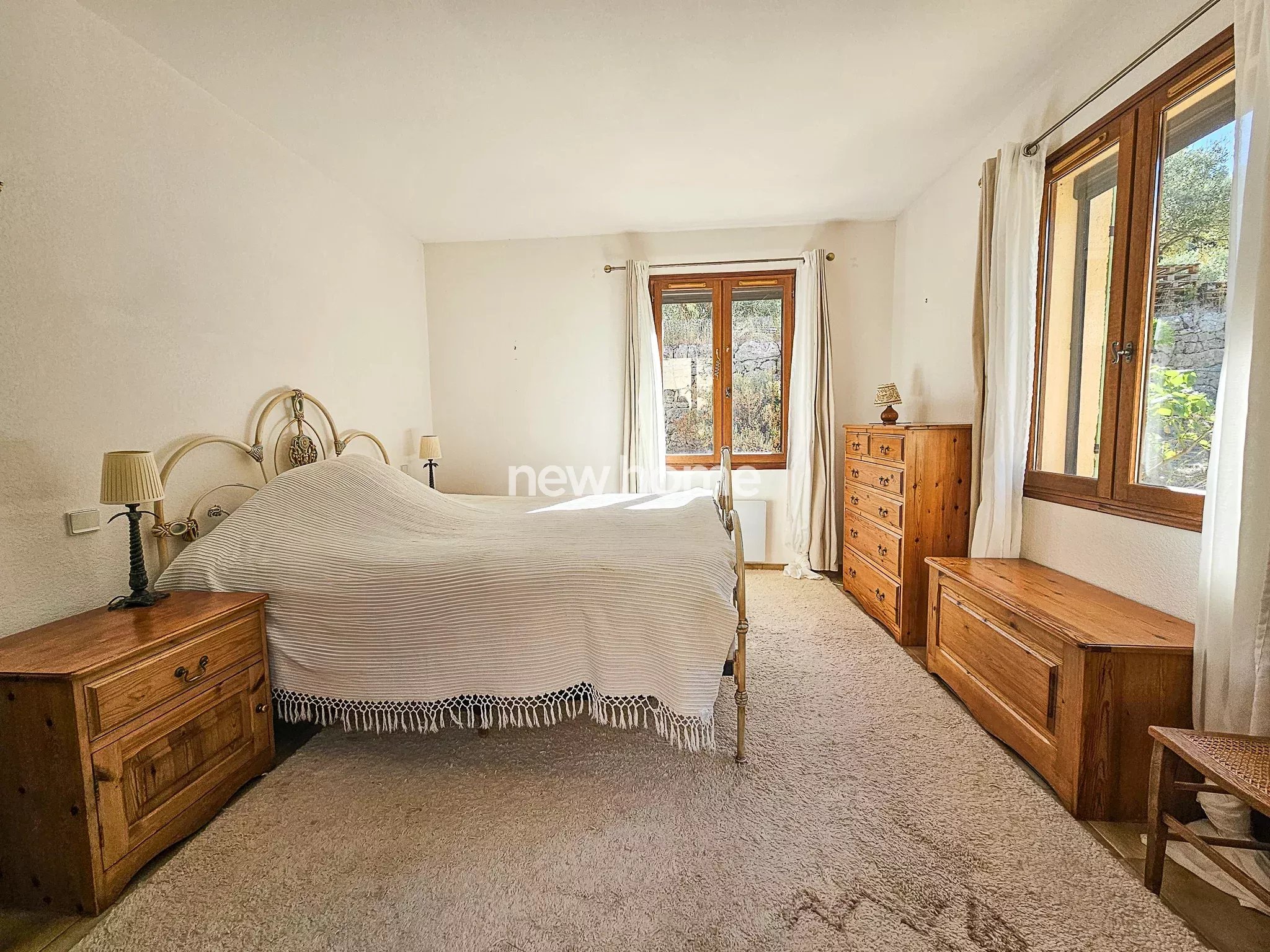 Havre de paix au cur de la nature avec vaste terrain arboré