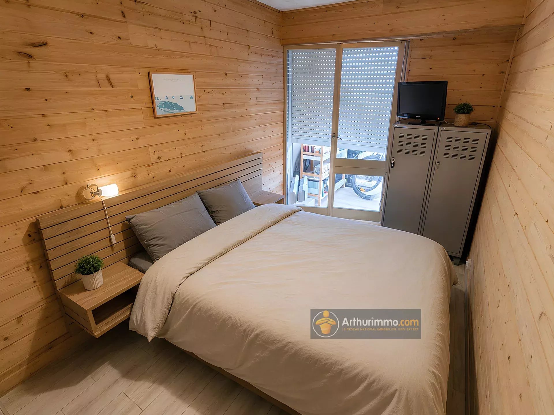 Appartement 2 pièces avec loggia – Proche bord de mer - Photo 2