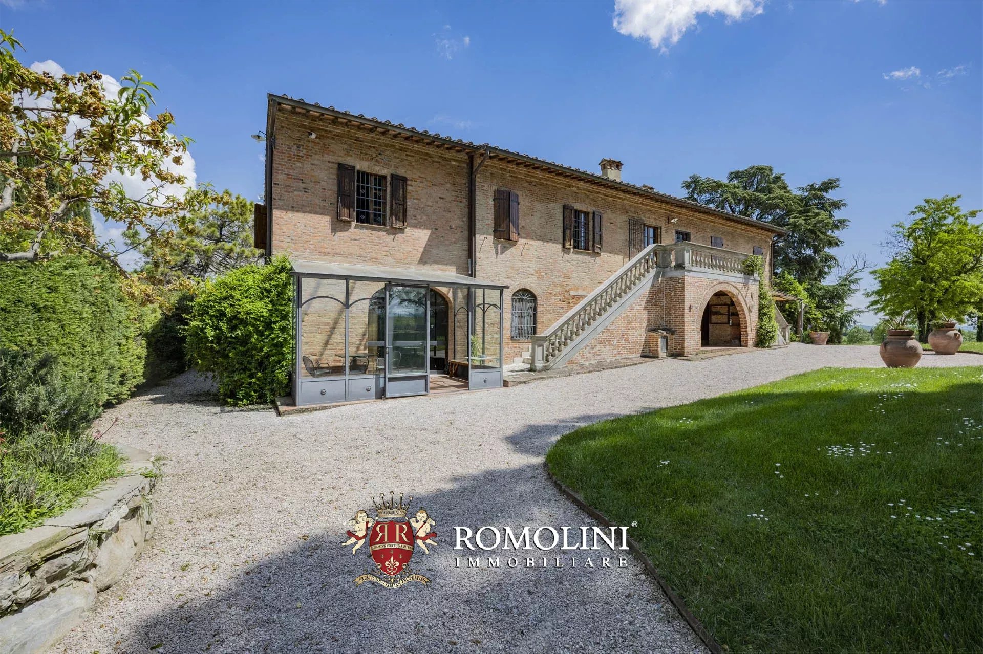 34 Bedroom Vineyard's Image 8