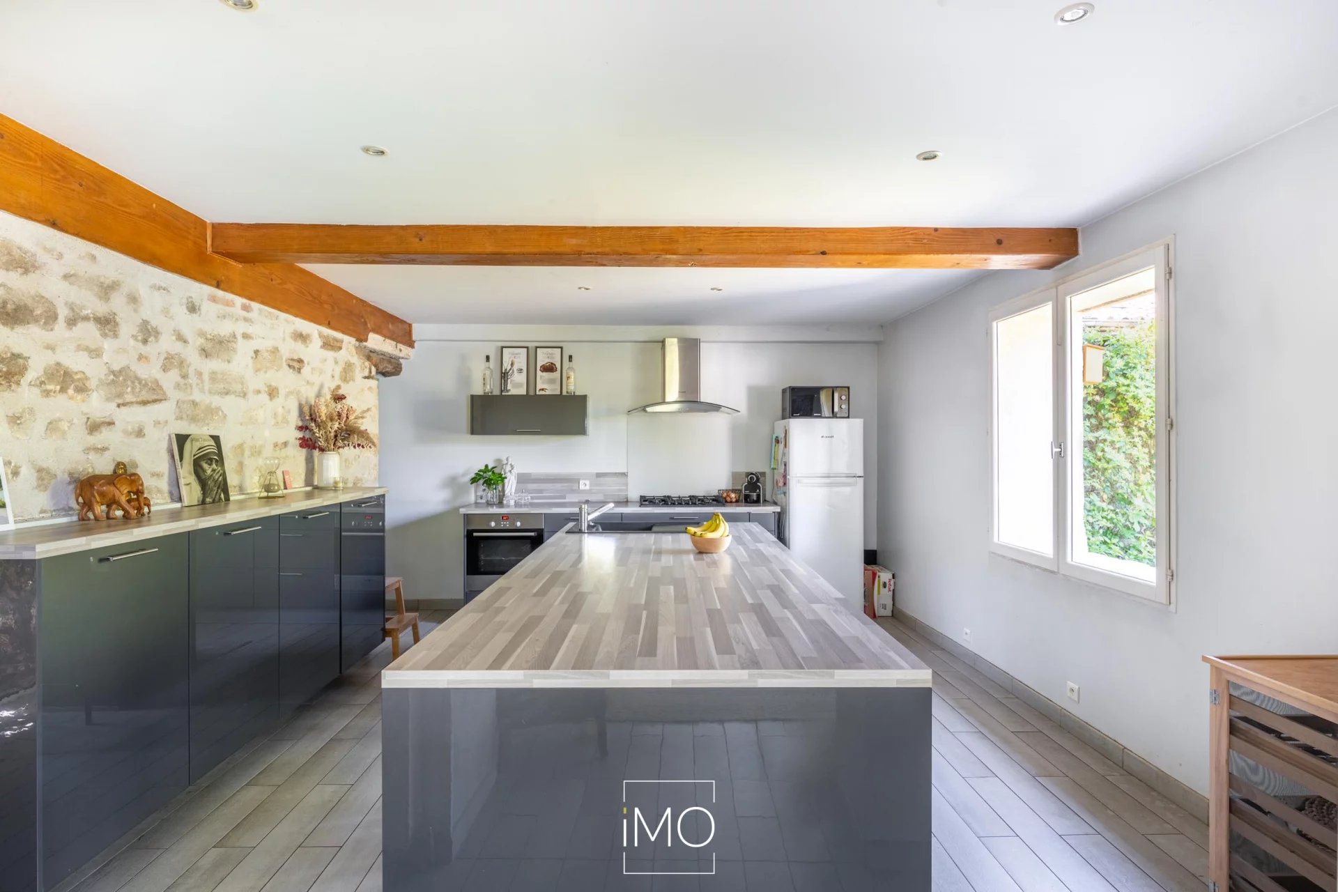 Belle maison familiale de 213 m² entièrement rénovée à Quincieux