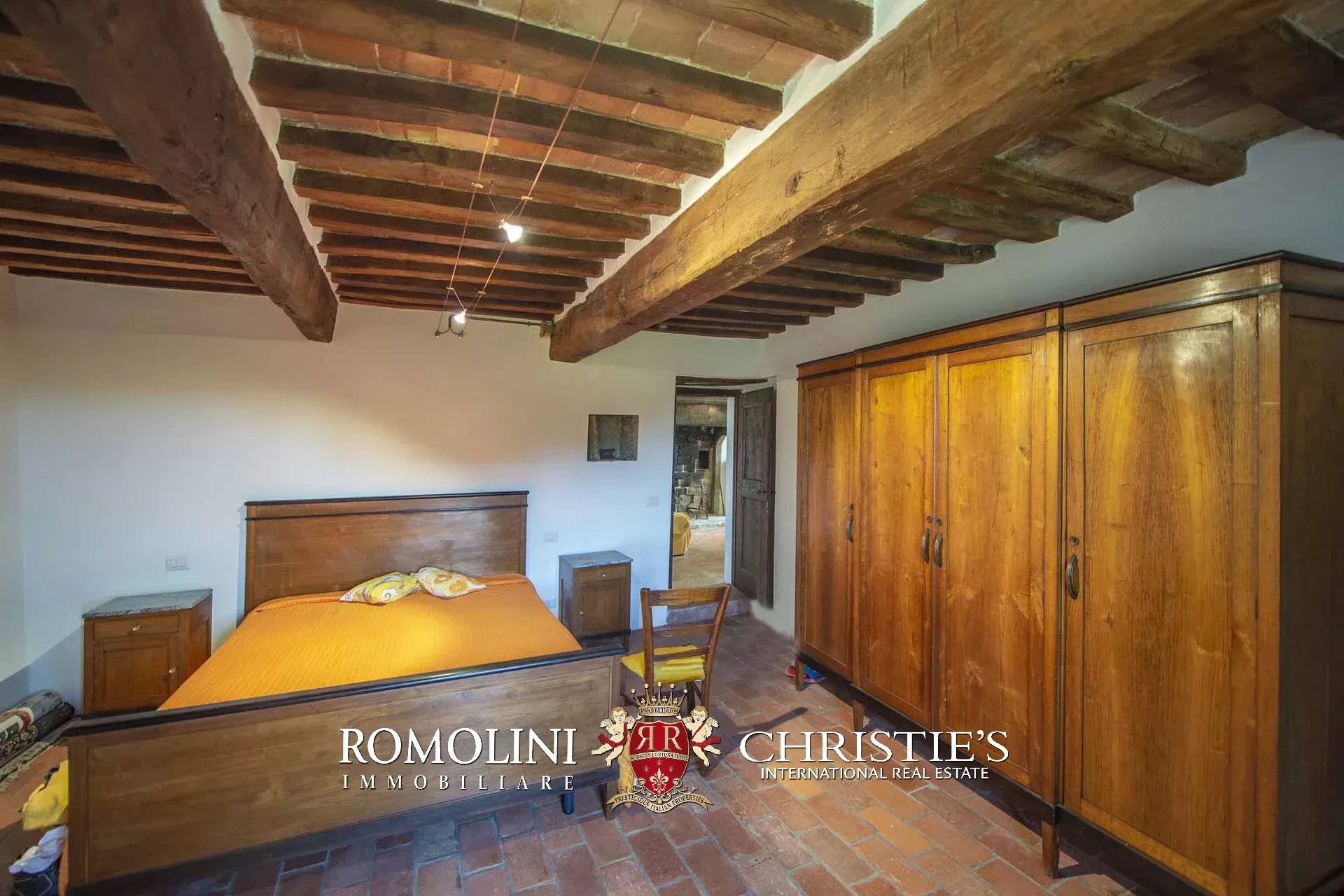 11 Bedroom Villa/Townhouse's Image 20