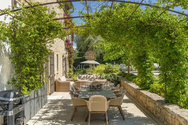 Historic 18th-Century Stone Bastide for Sale in Valbonne | Villa Legacy — photo 3