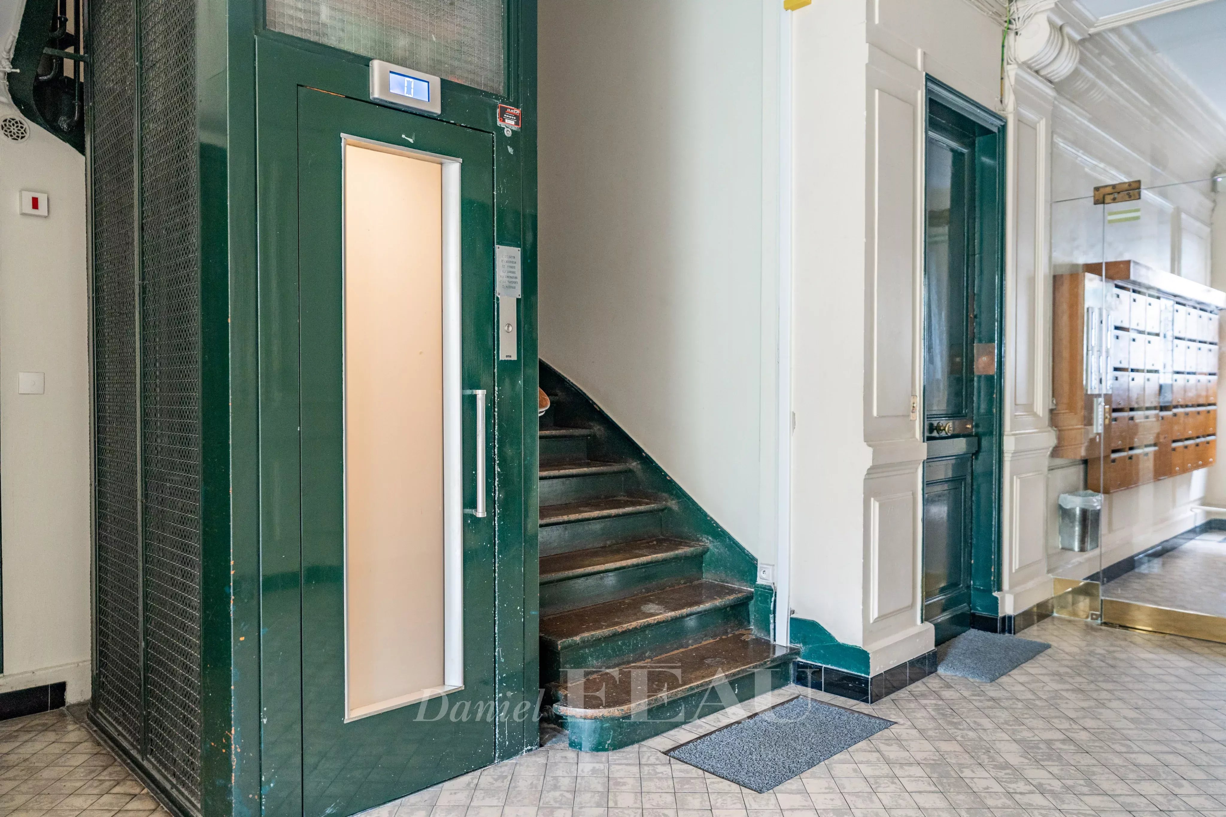 Sale Apartment Paris 16th