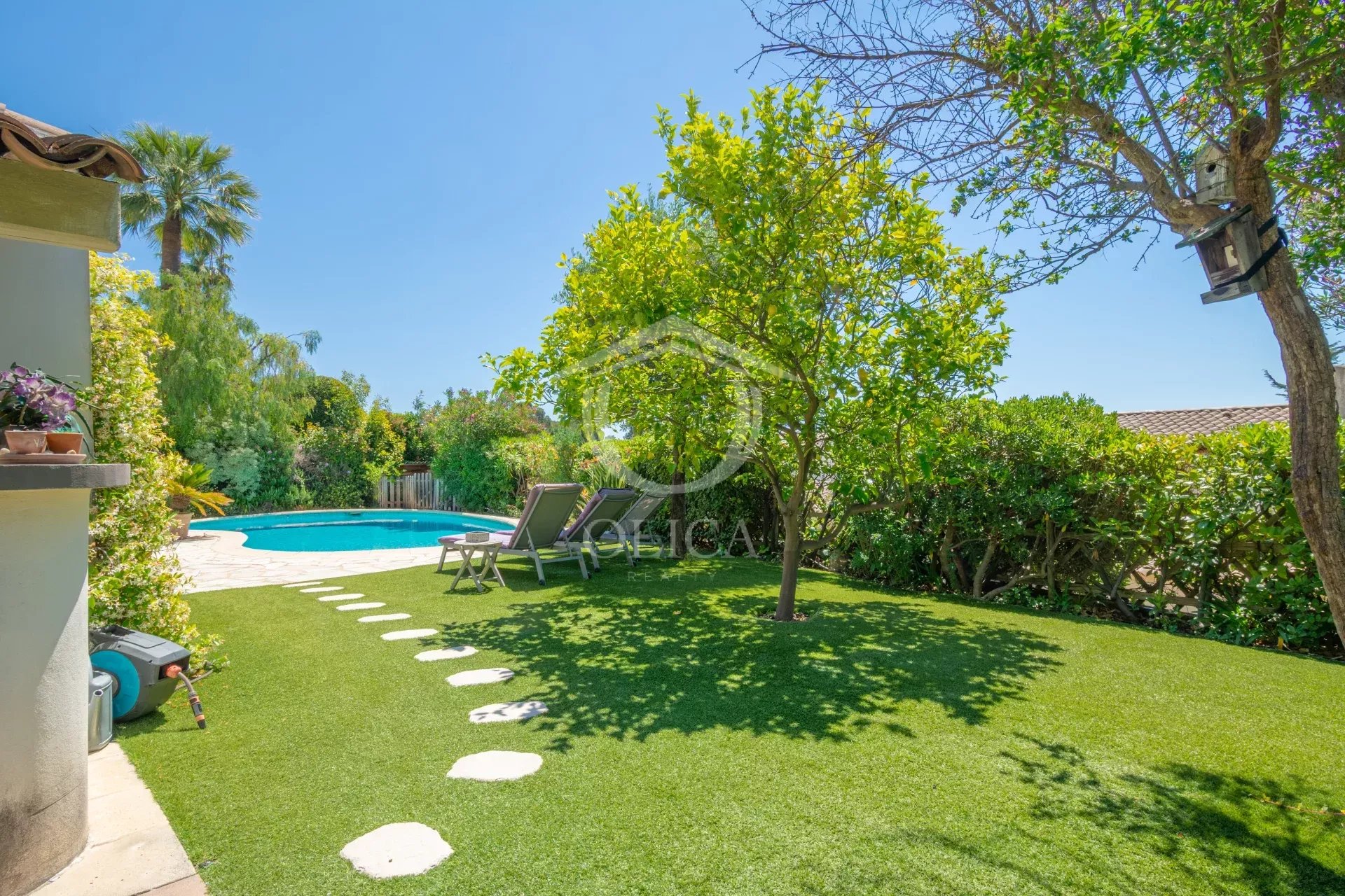Villa - Estate in the hills above Vaugrenier