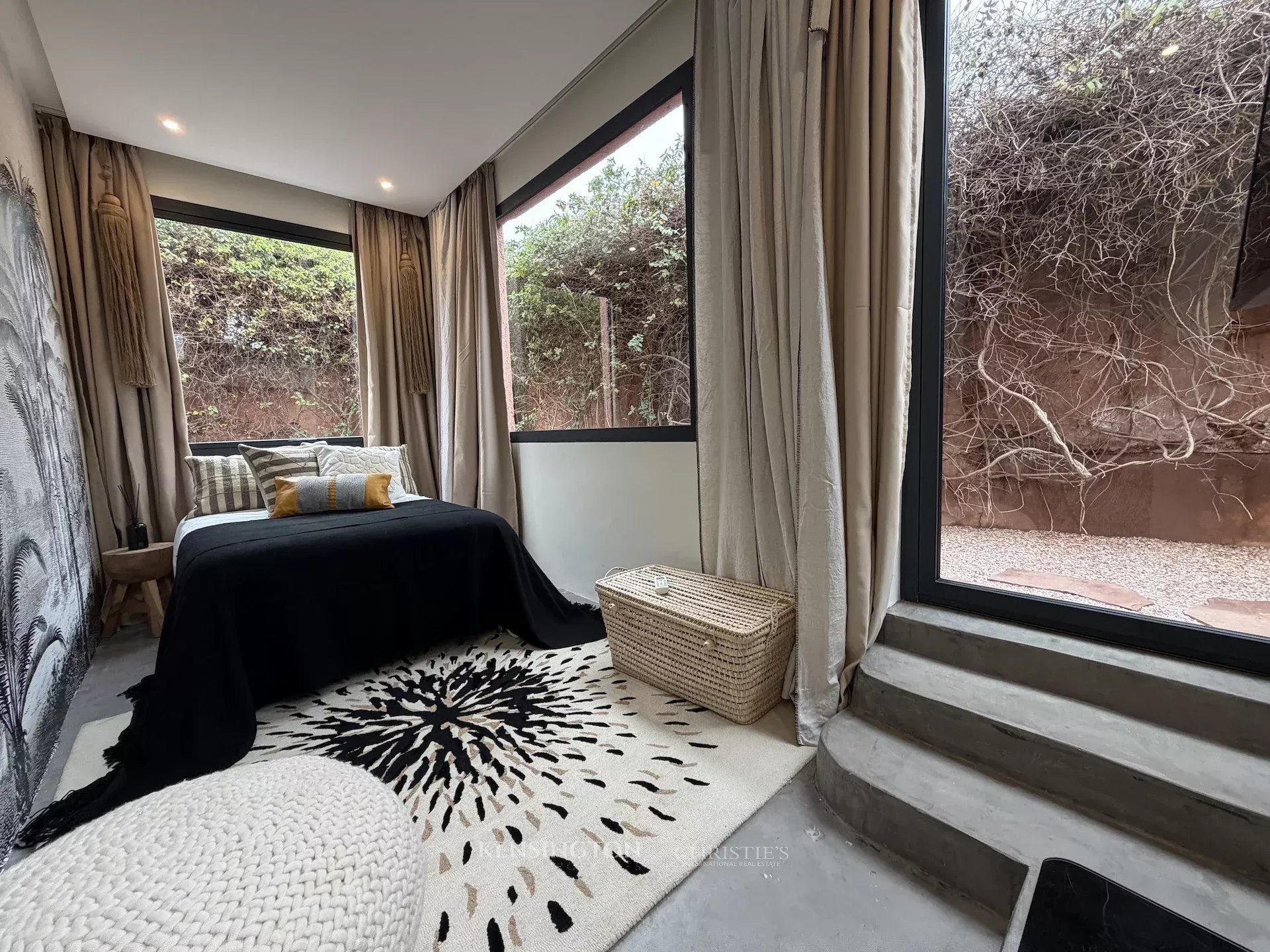 4 Bedroom Villa/Townhouse's Image 17