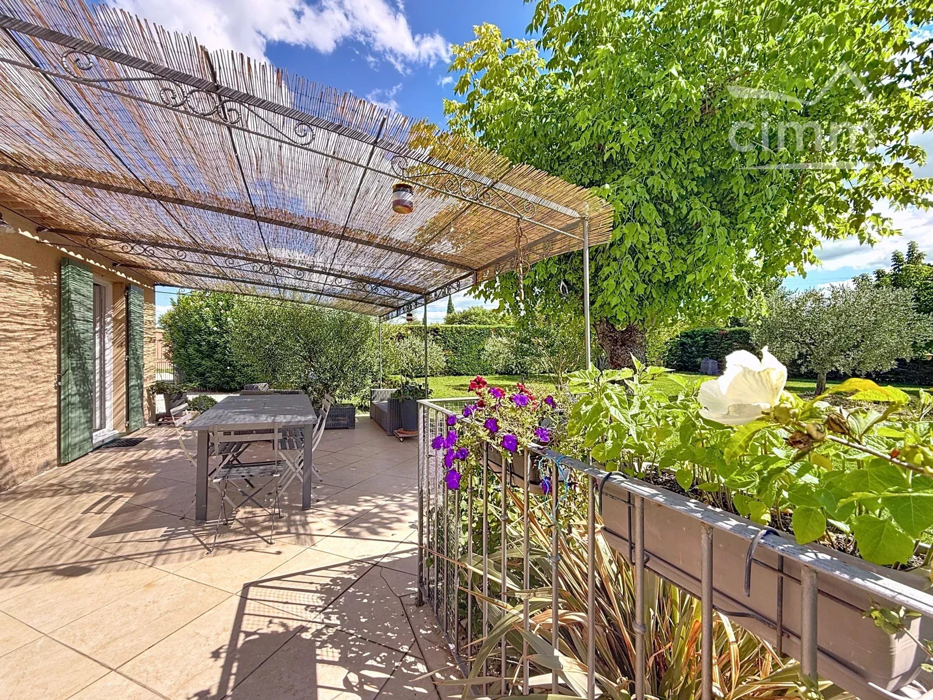 Agence immobilière de SARL Bonneaud Lacoste