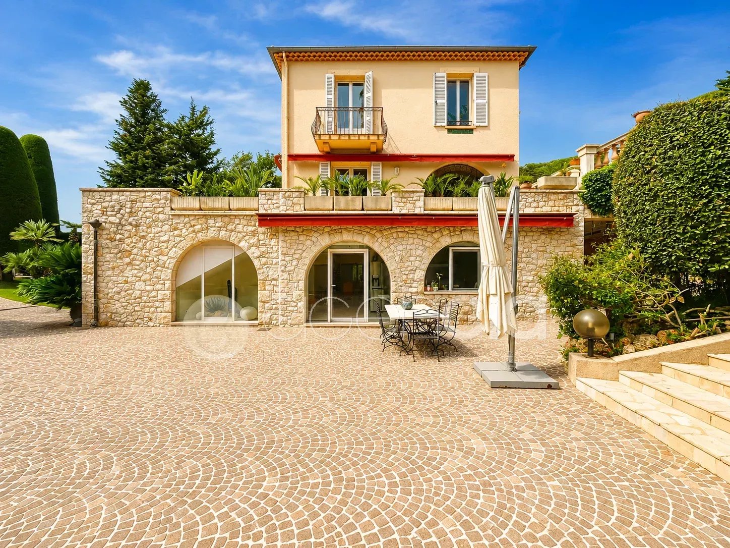 LE CANNET | MAISON VILLA 369 M2 | PISCINE | TERRAIN 1600 M2 | GARAGES