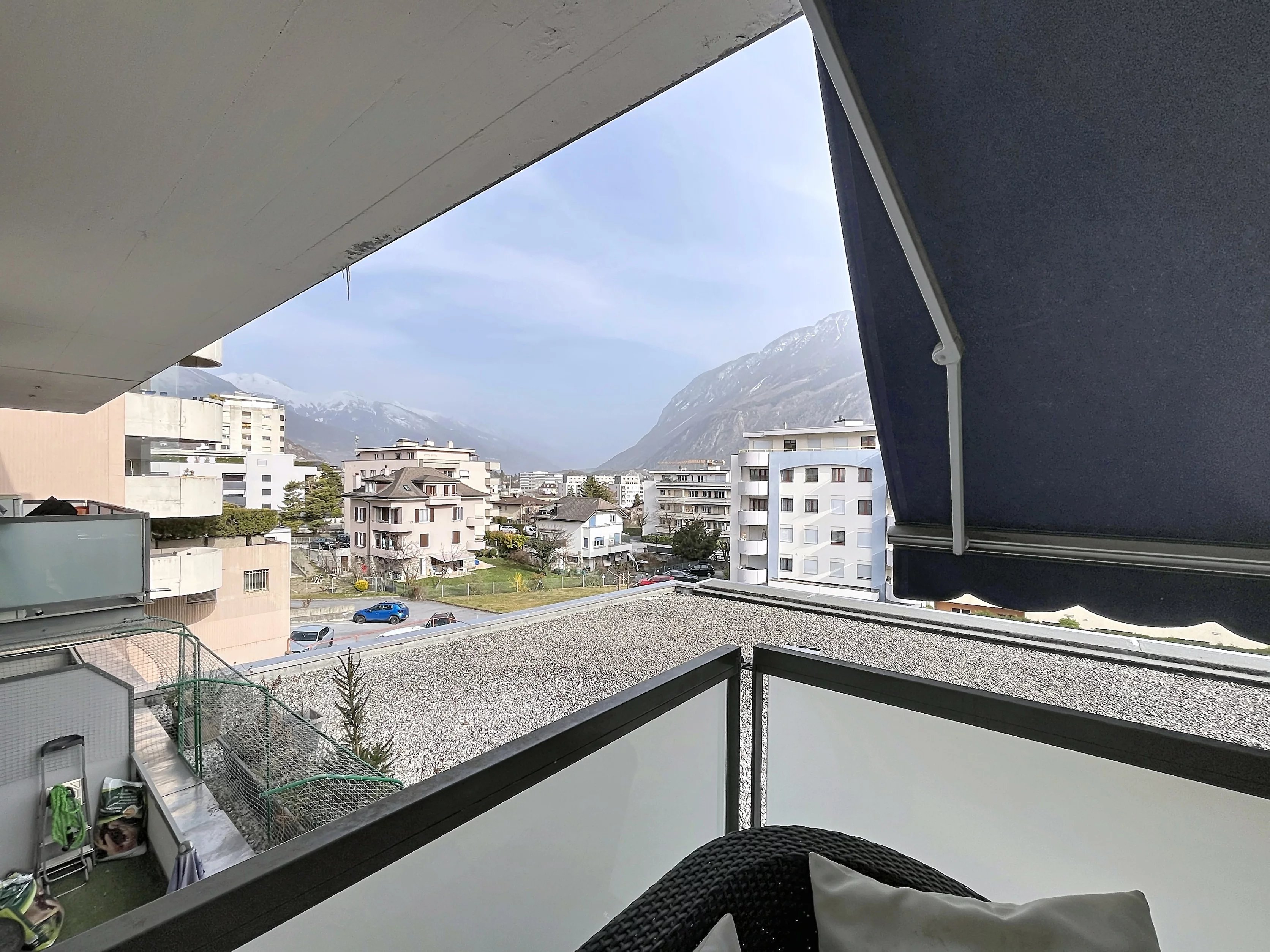 Grand appartement familial de 4 pièces avec vue dégagée à Sierre - Photo 5