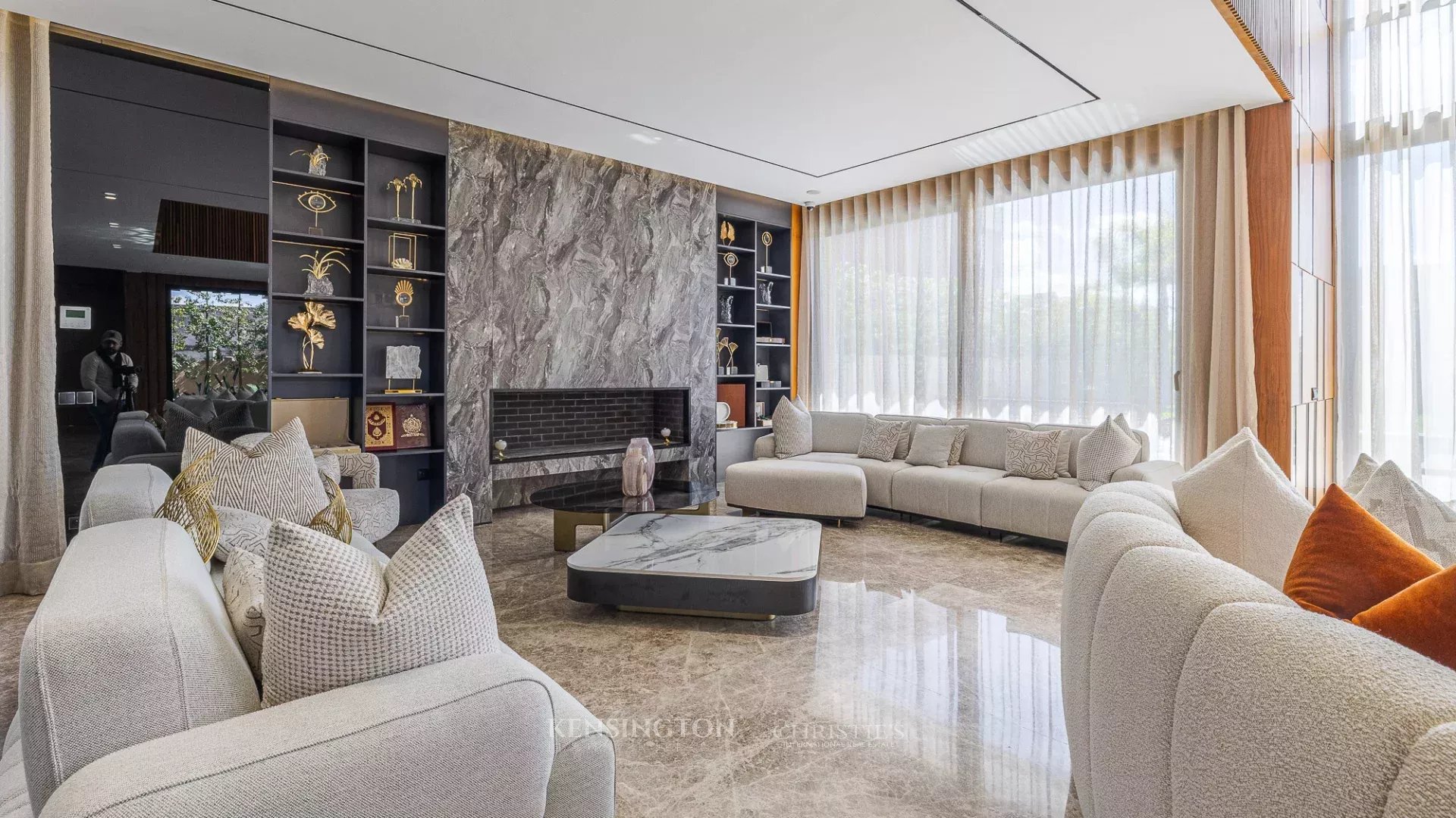 5 Bedroom Villa/Townhouse's Image 5