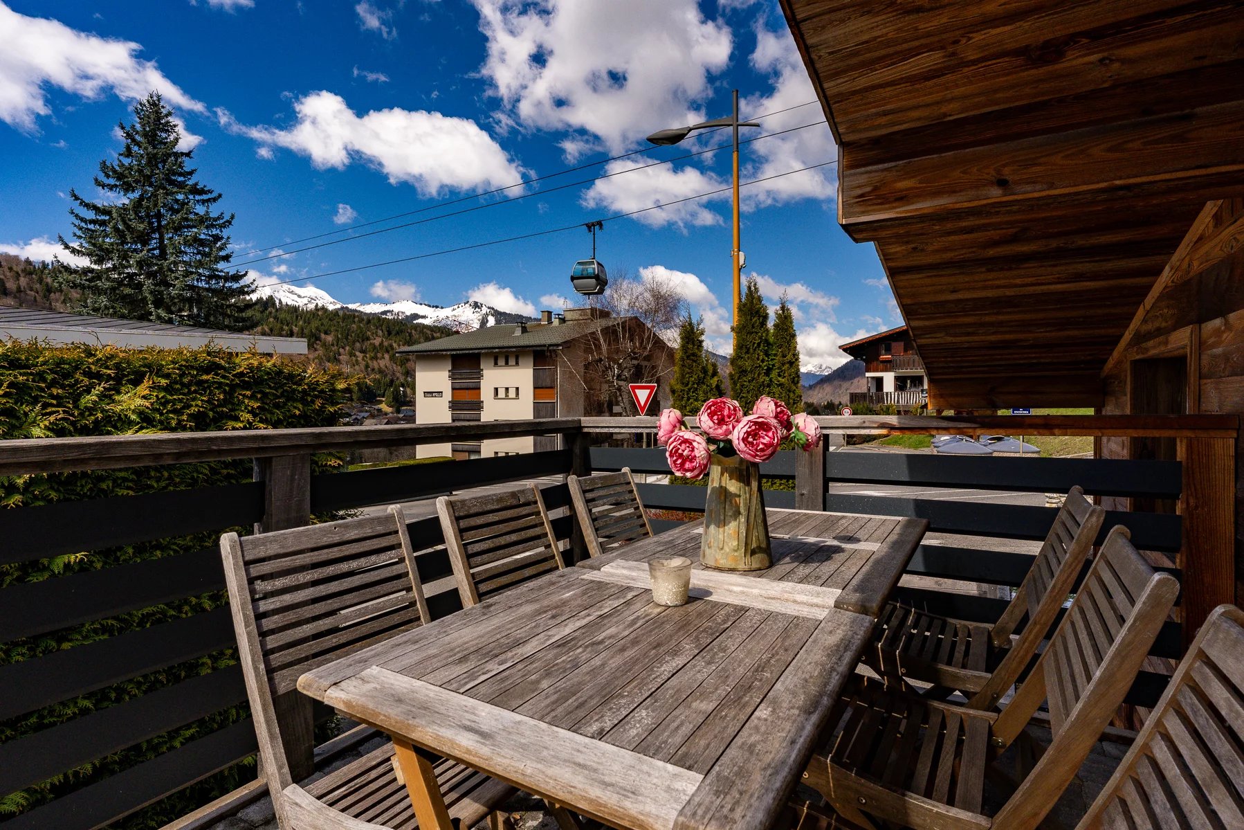 Photo of MORZINE - 4 bedroom chalet - excellent location