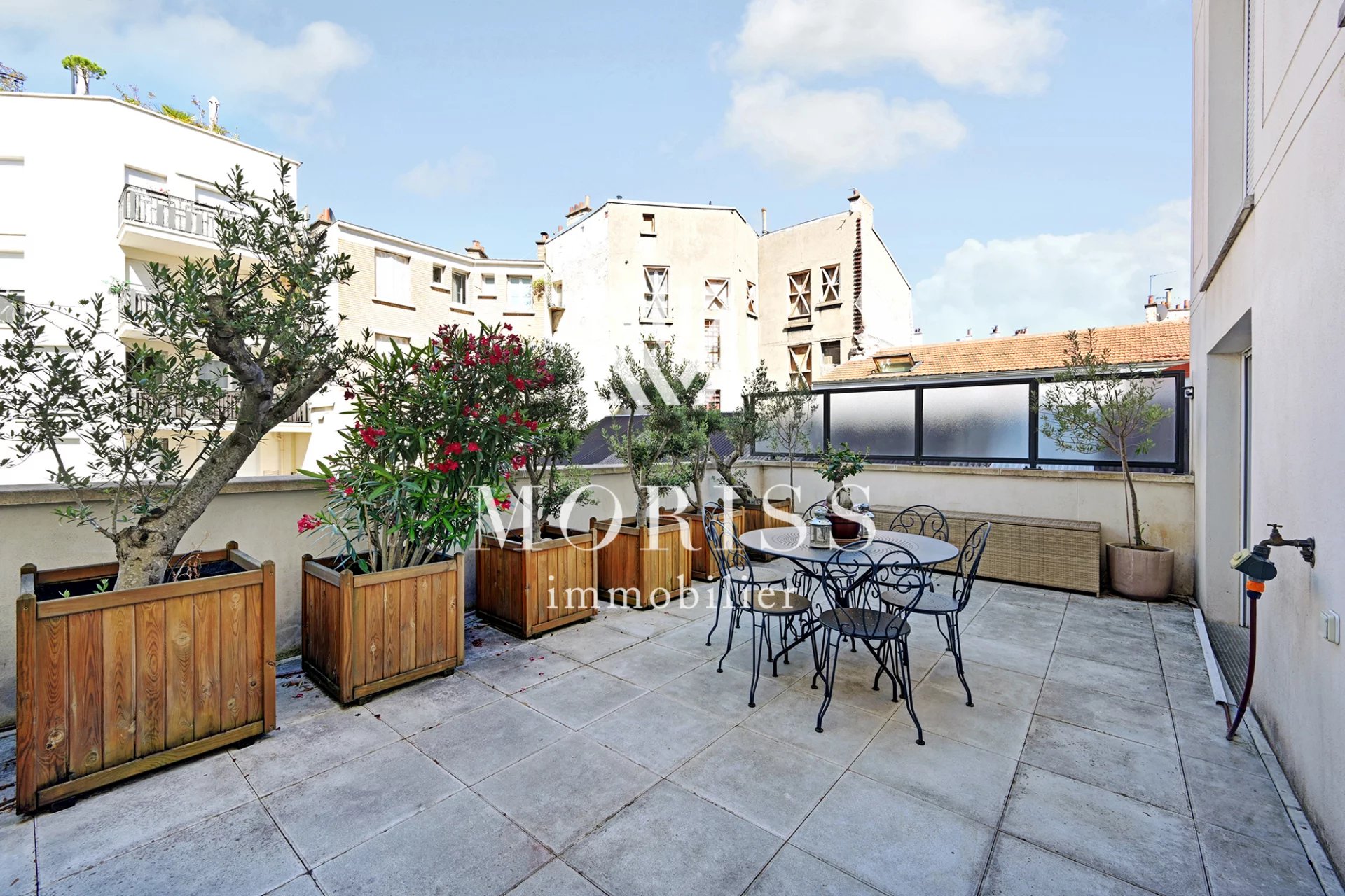 Duplex d’Exception 6 pièces / 180 m² avec 3 terrasses / Vue Sacr - Image Array
