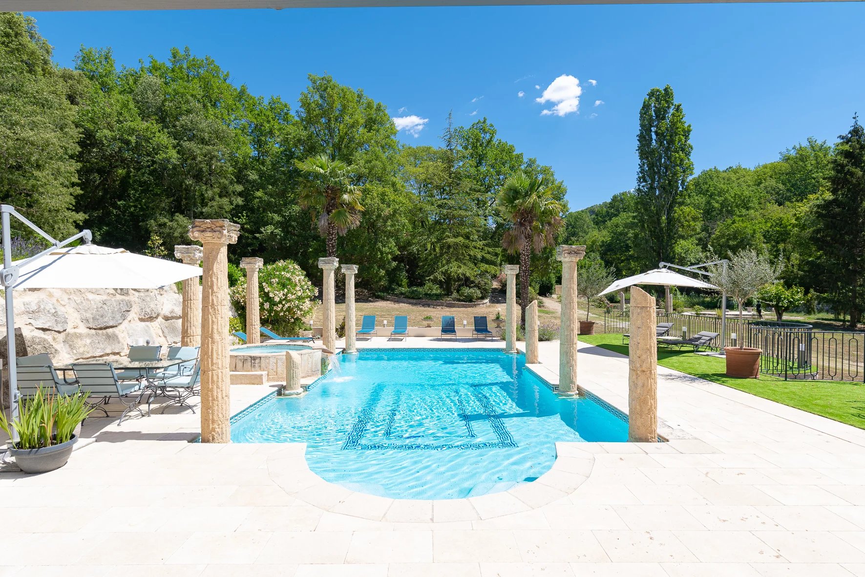 Magnificent 14th century property with pool  - Callian