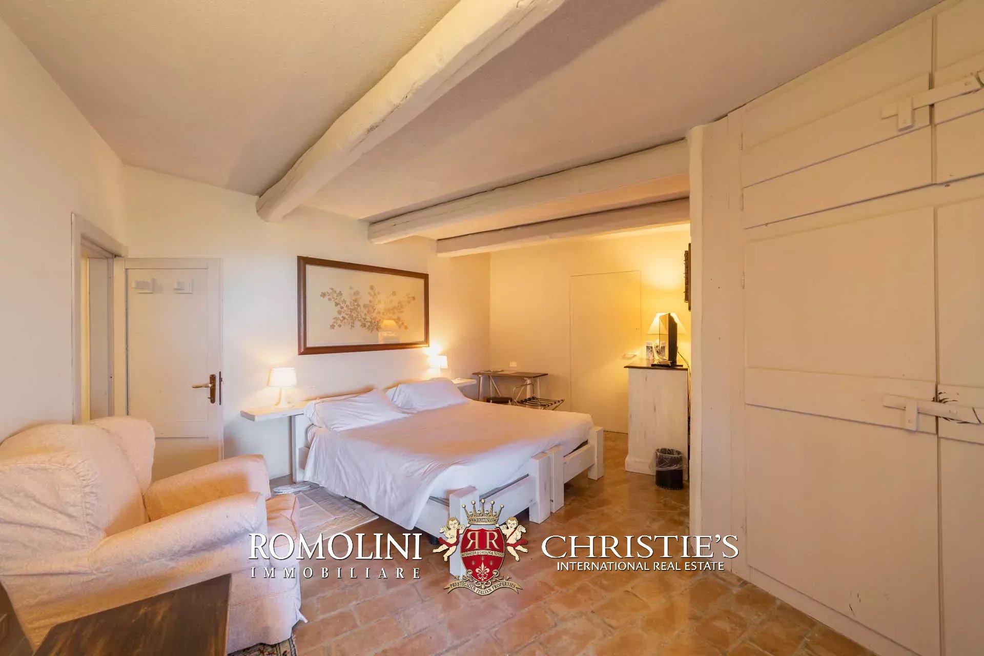 19 Bedroom Villa/Townhouse's Image 31