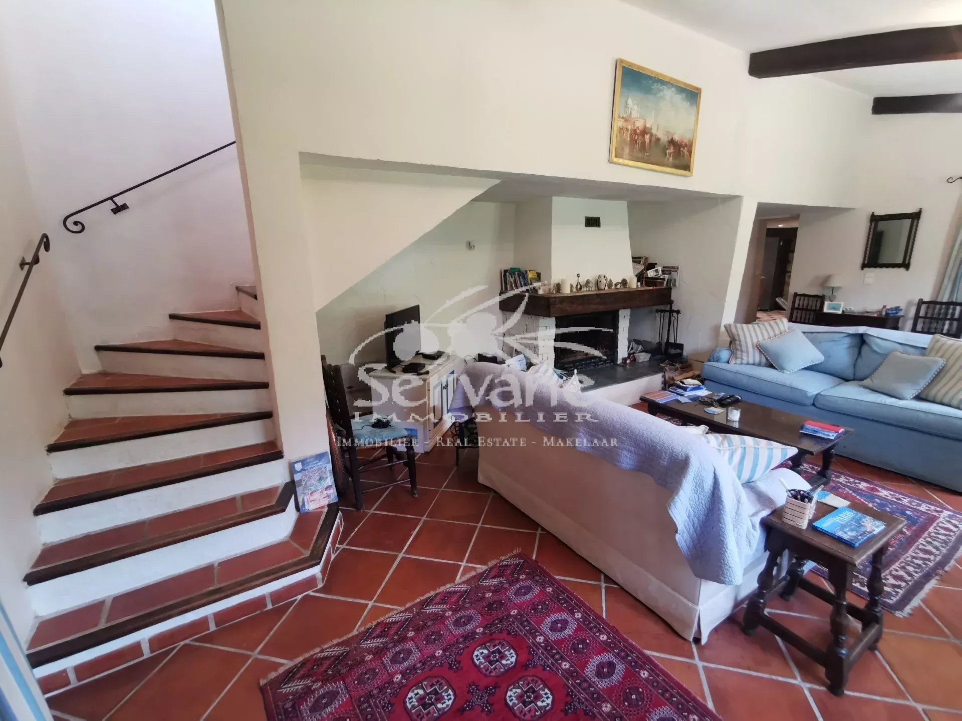 LORGUES PROVENCE FOR SALE COUNTRYSIDE HOUSE 4 BEDROOMS