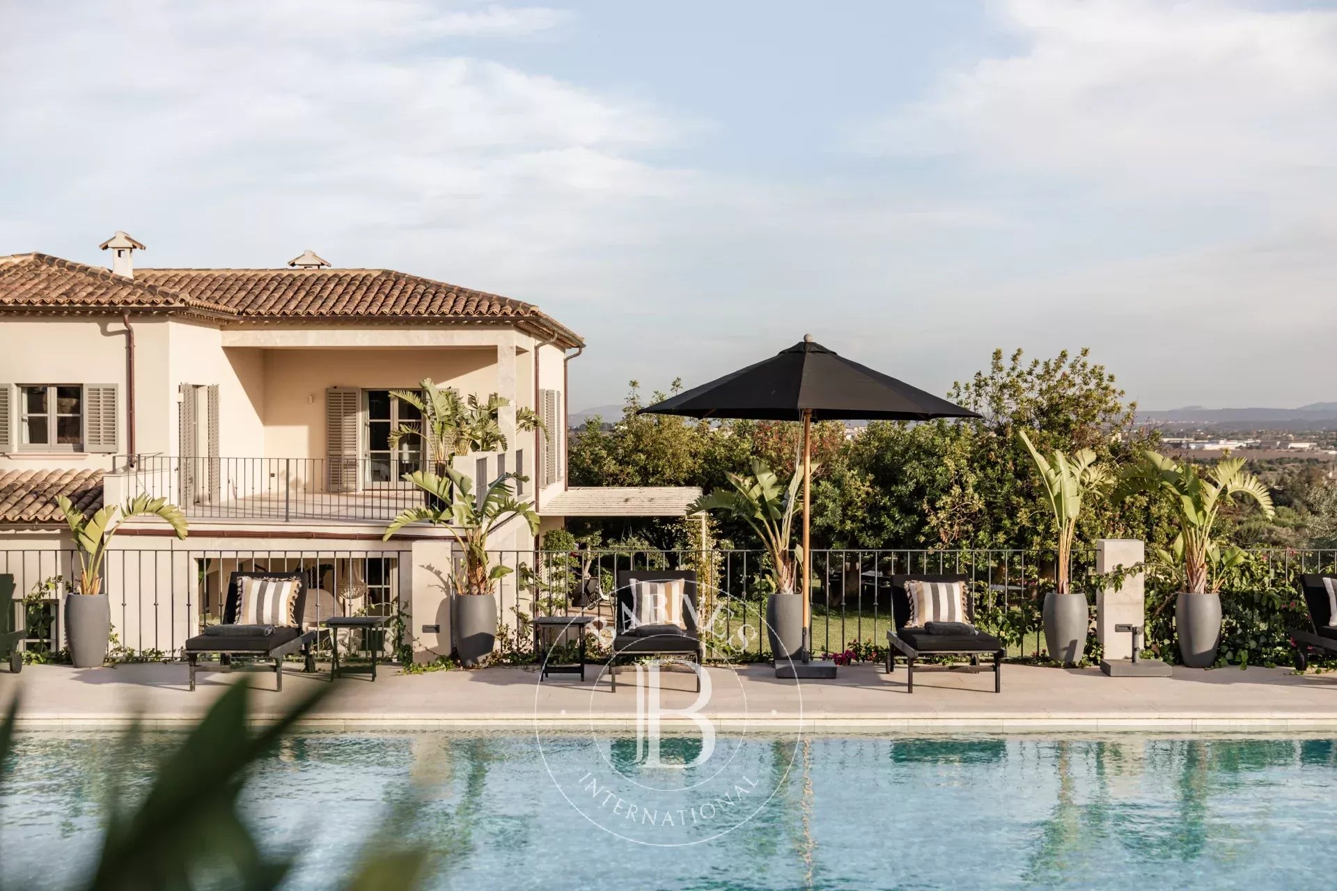 Propiedad de Lujo con 5 Dormitorios en Santa Maria del Cami