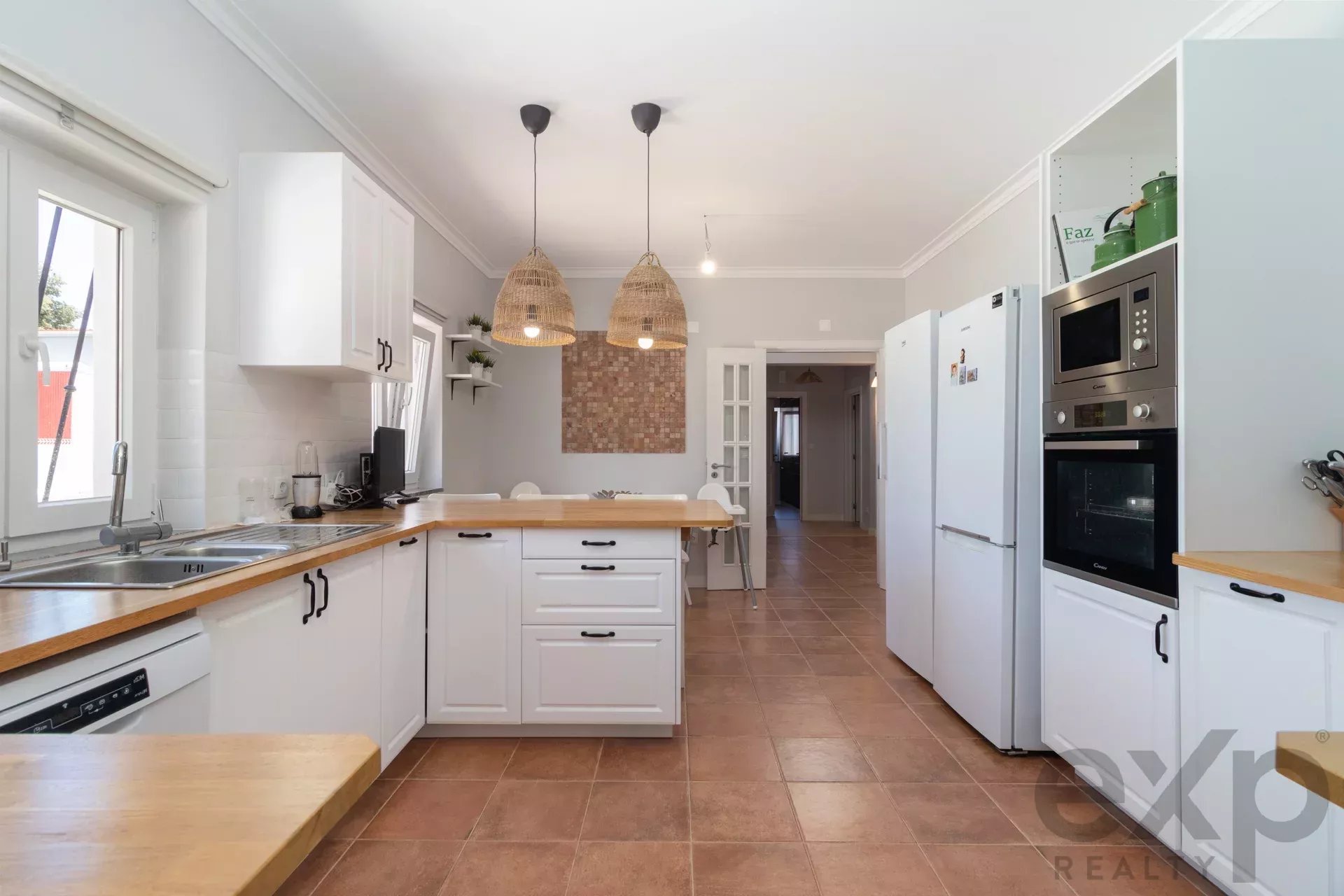 Luxury Equestrian Property + Guest House 85992157 image 41
