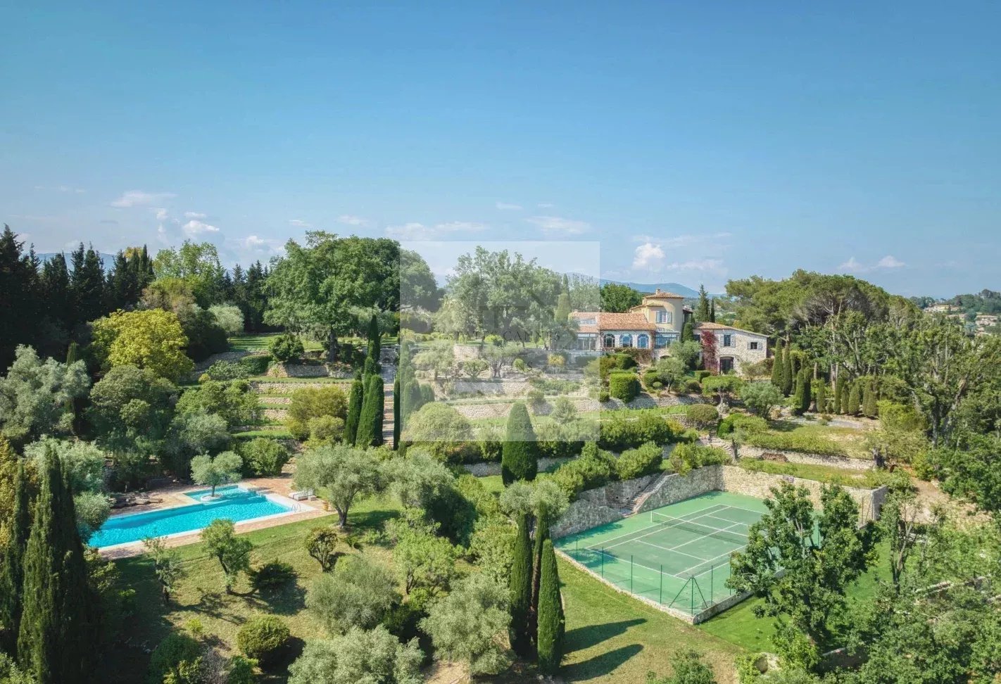 Villa Provençale avec piscine et court de tennis, à pied du village de Mougins — photo 32