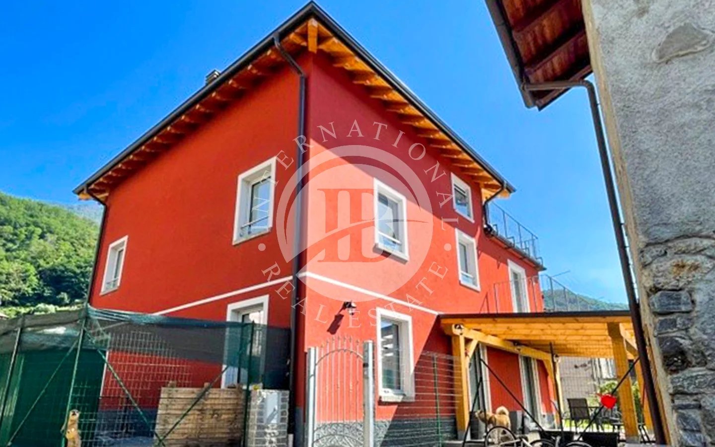 Villa in Sorico - Image 2
