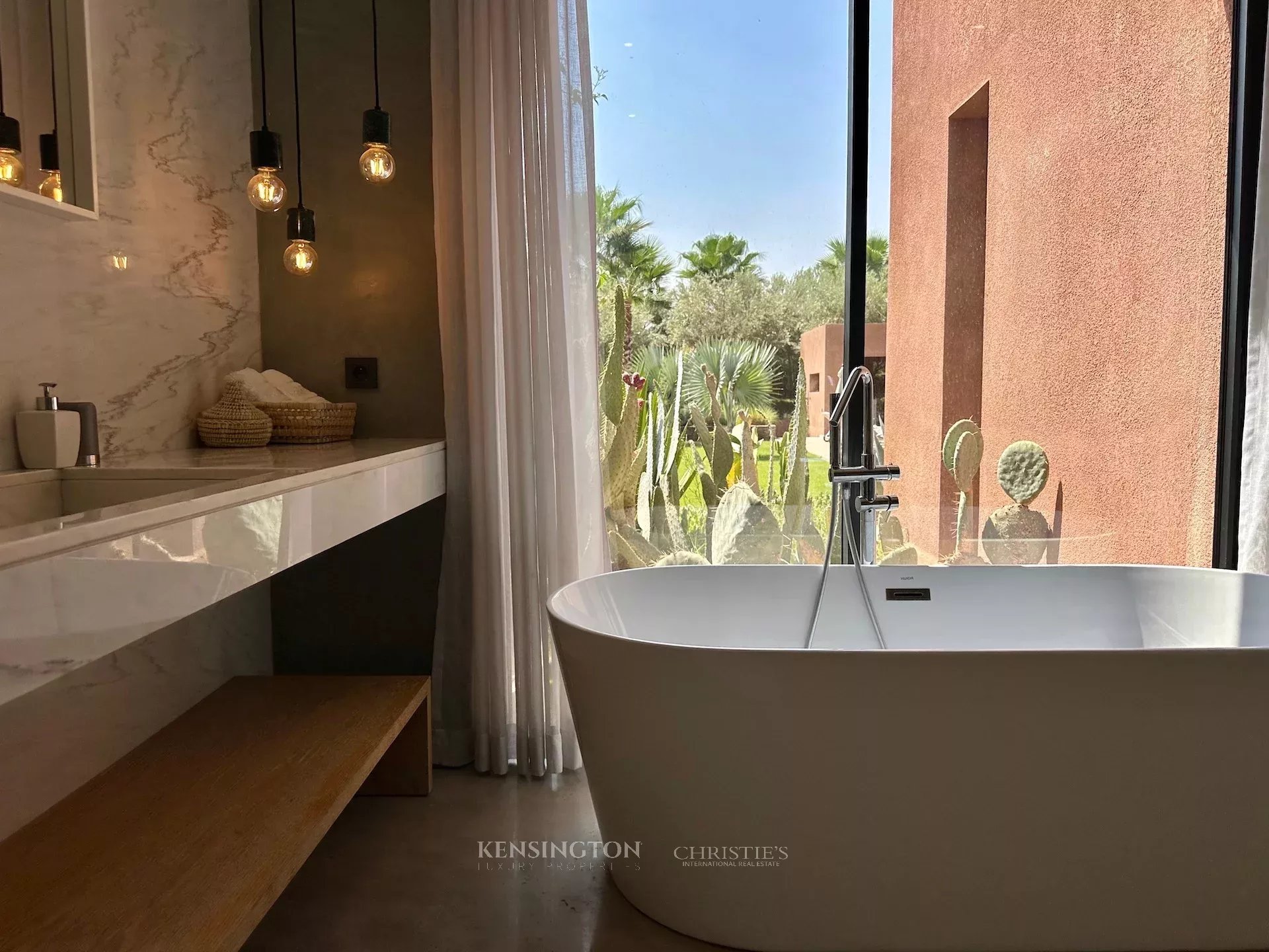 4 Bedroom Villa/Townhouse's Image 25