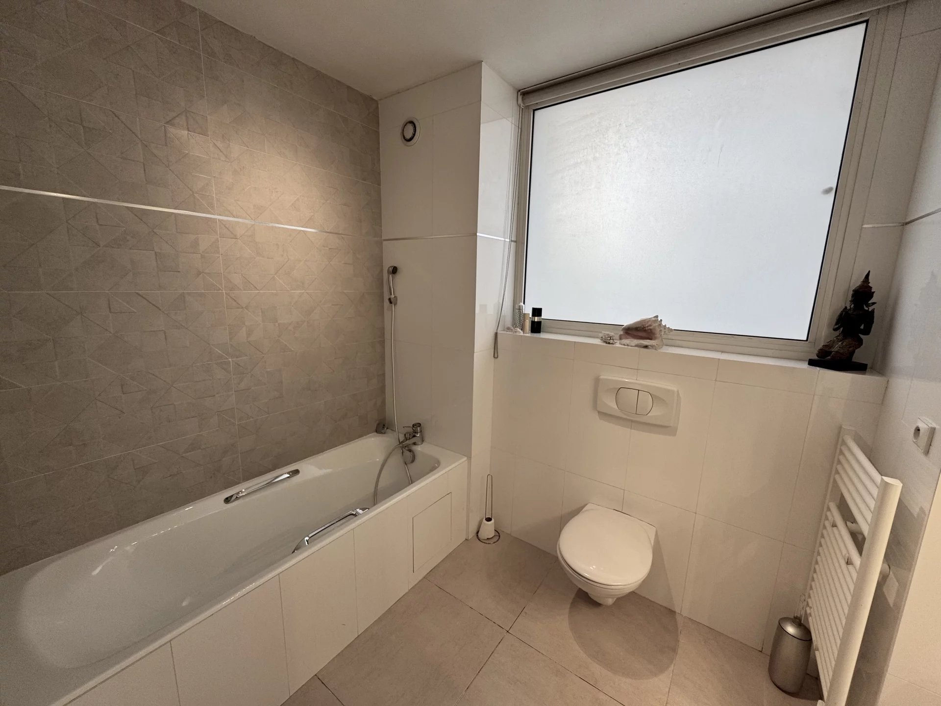 Cannes vente 3 pièces en rez de jardin