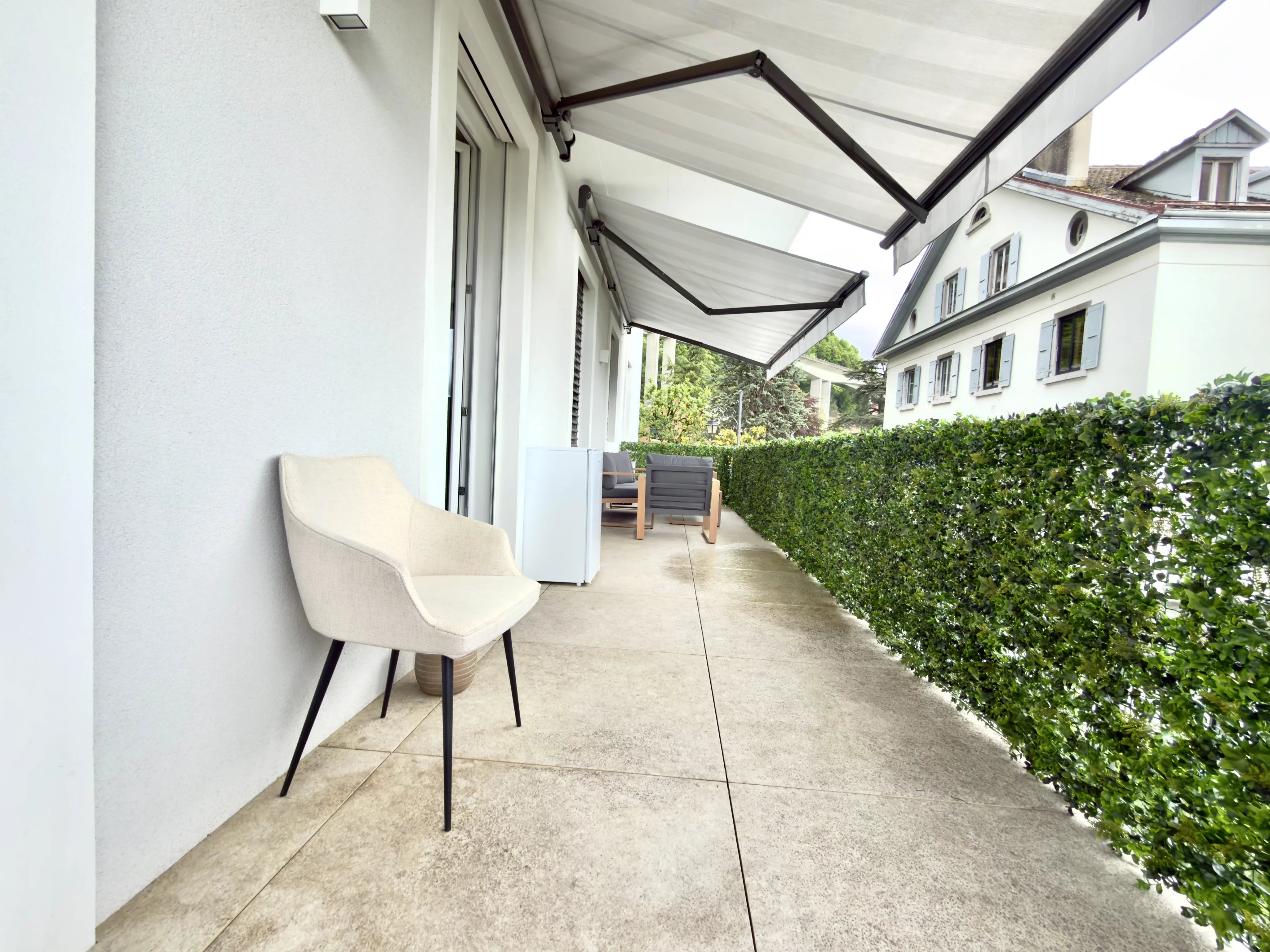 Apparemment moderne avec belle vue – Vente autorisée aux étrangers