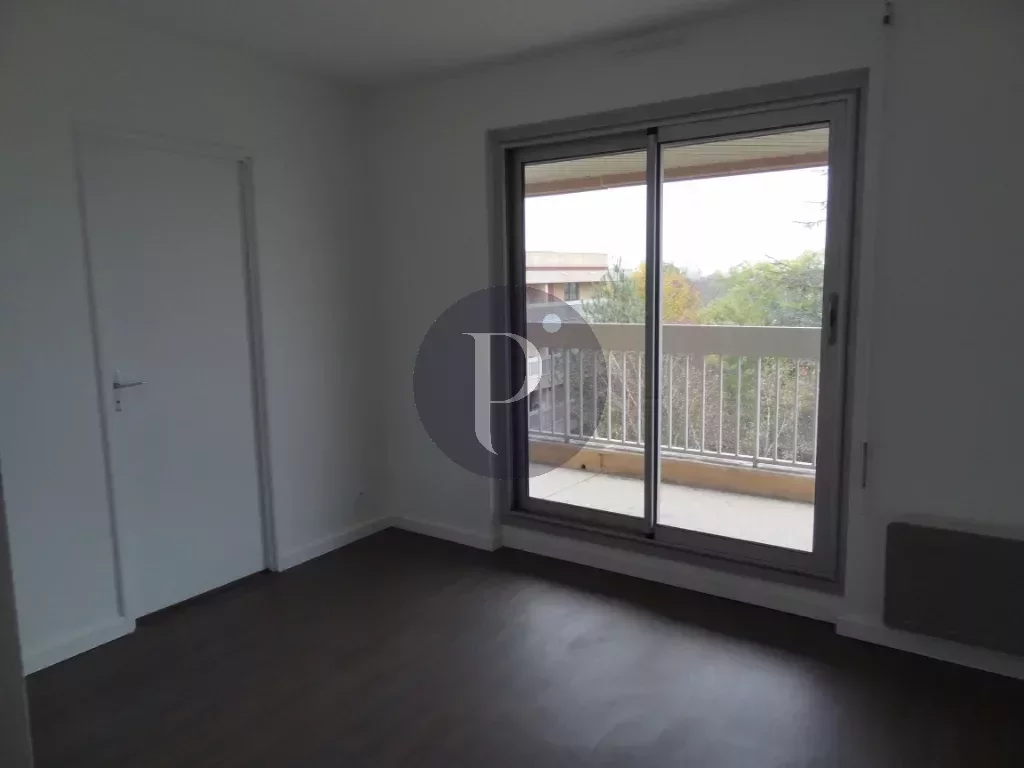 location-appartement-3-pieces-verrieres-le-buisson-83870359