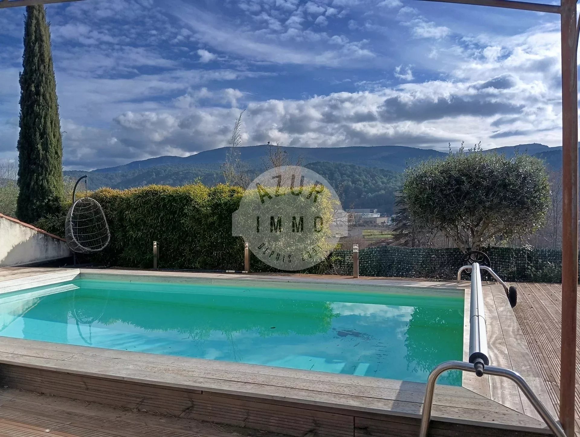 Agence immobilière de 