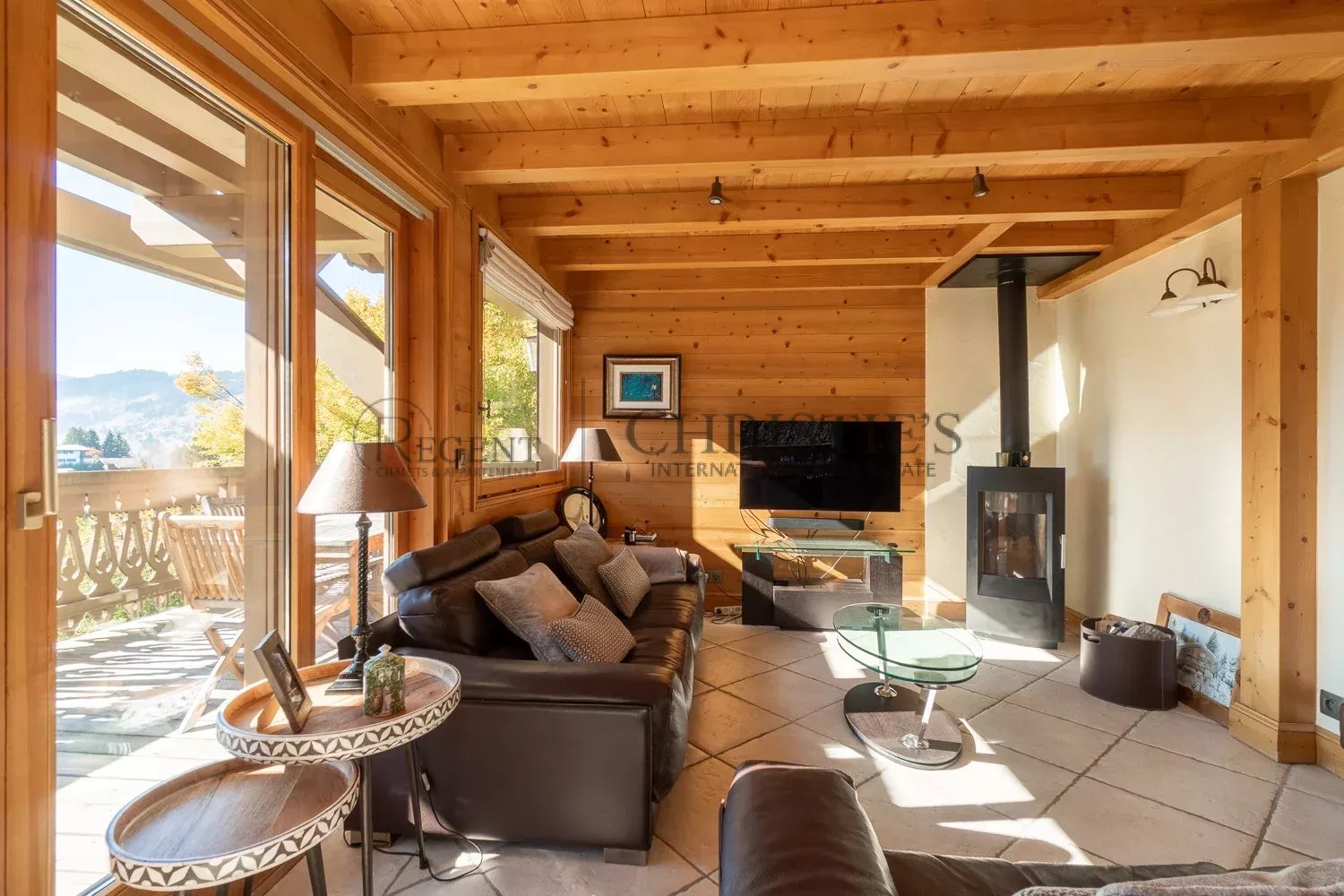 4 Bedroom Villa/Townhouse's Image 3
