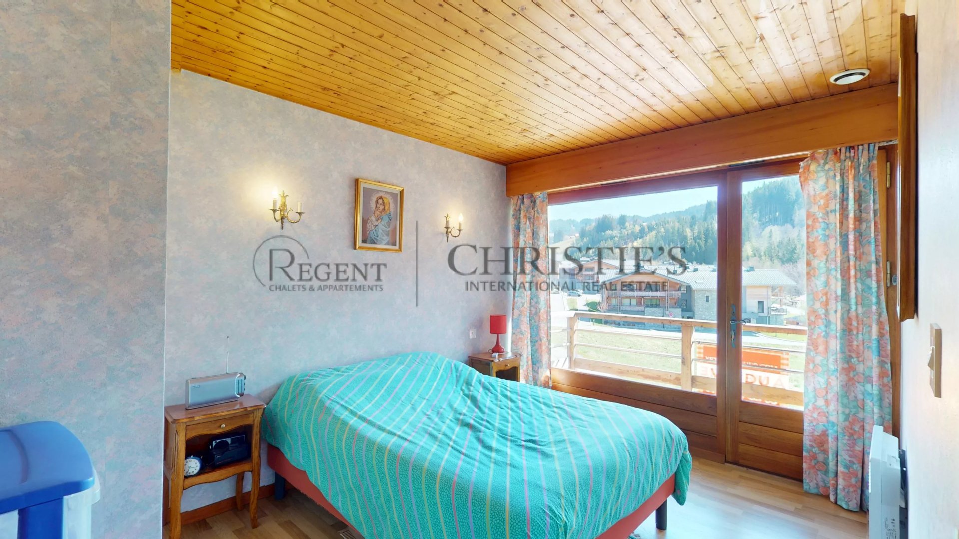 5 Bedroom Villa/Townhouse's Image 9