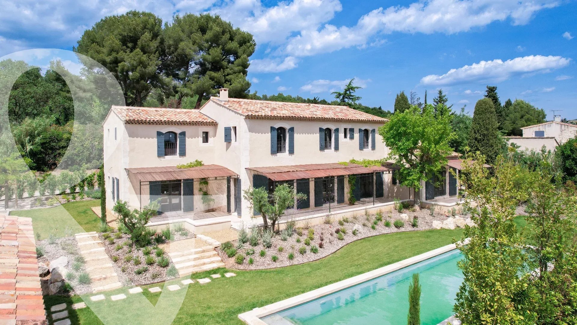 CONSTRUCTION NEUVE A PIED DU VILLAGE