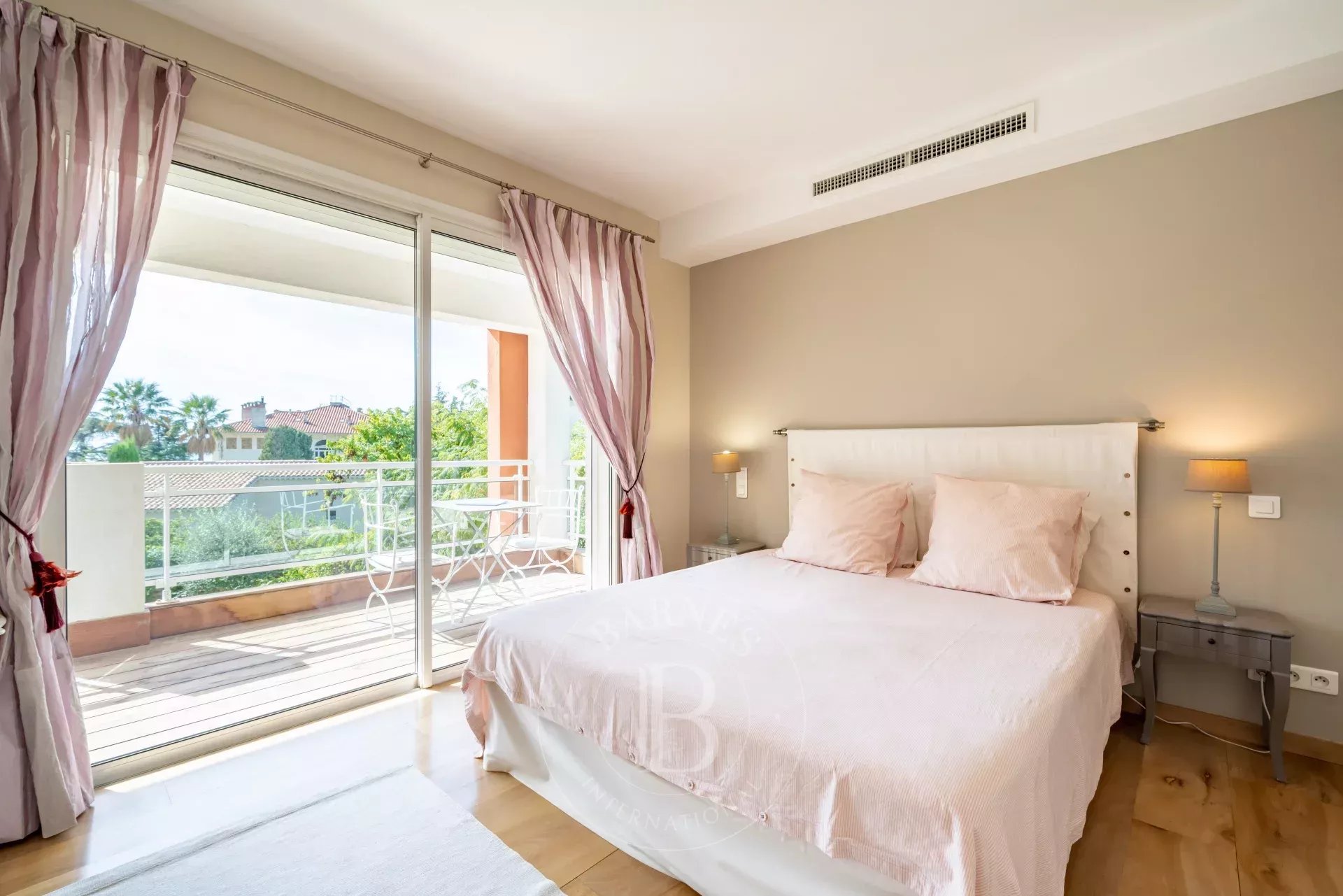 Villa Cannes - picture 9