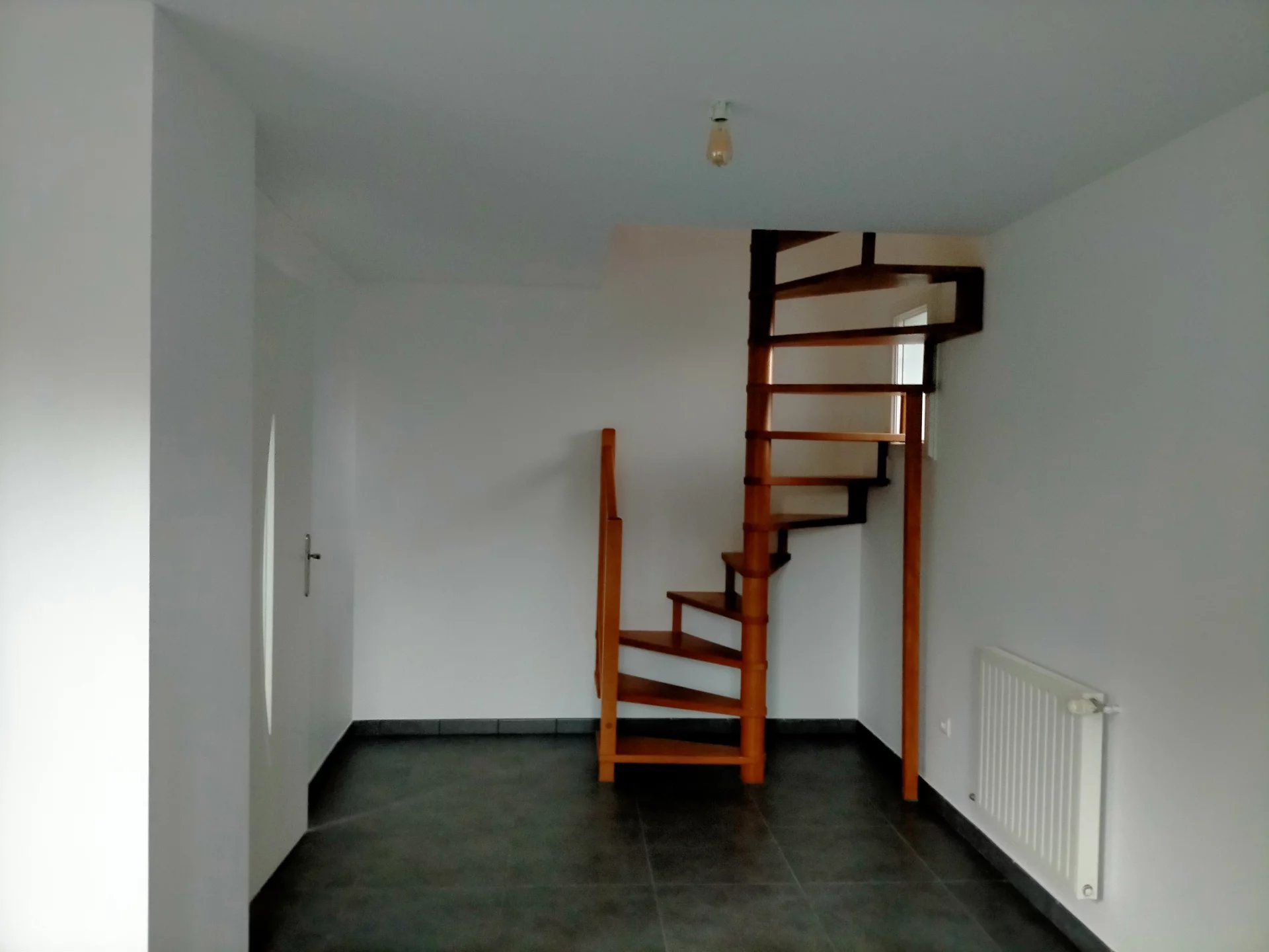 83124740 Location Francheville