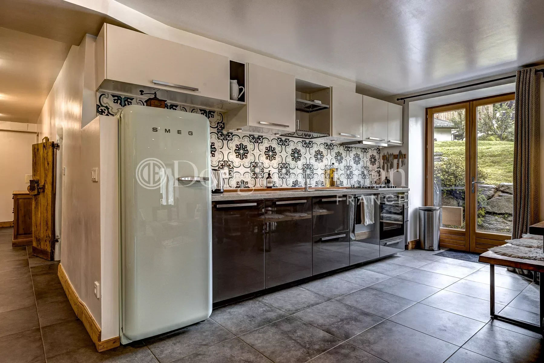 CHAMONIX – Un appartement moderne et lumineux avec terrasse privée. - Image nᵒ3