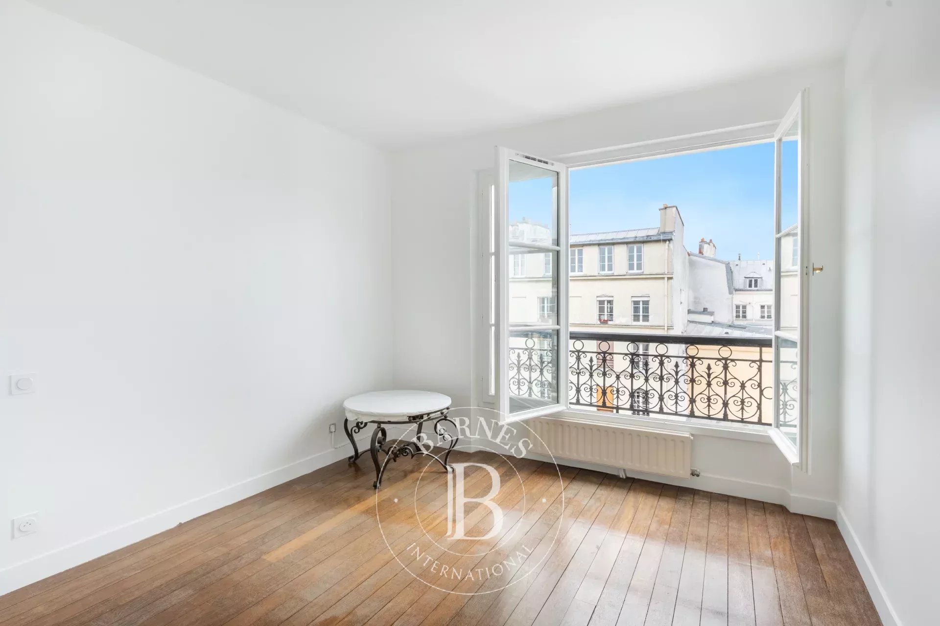 Daire Paris 3ème - picture 10