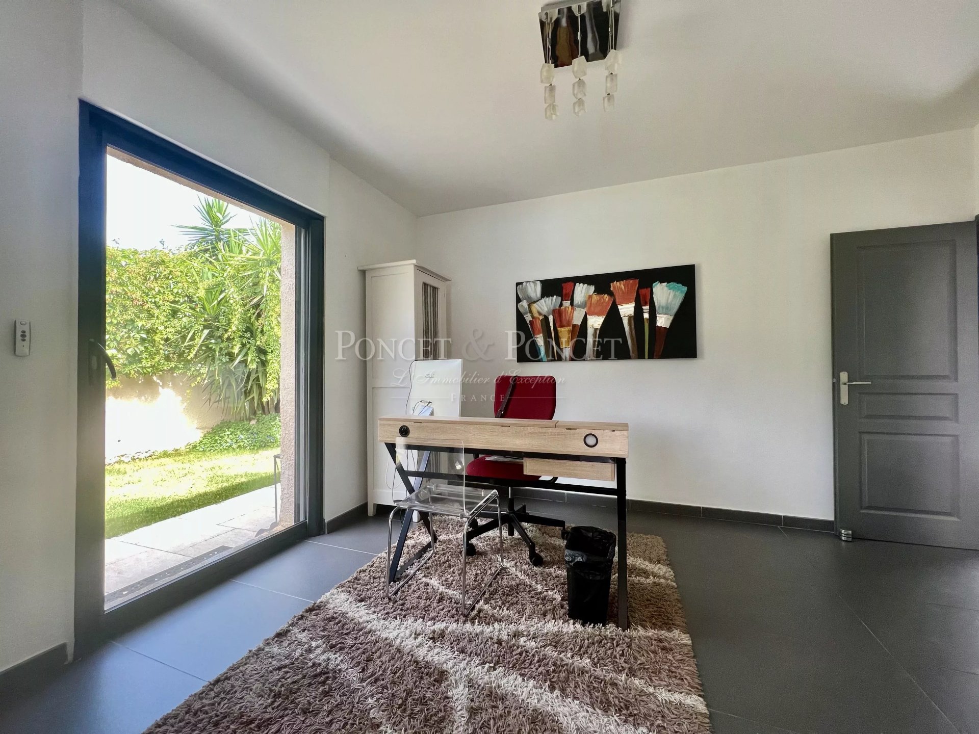 5 Bedroom Villa/Townhouse's Image 12