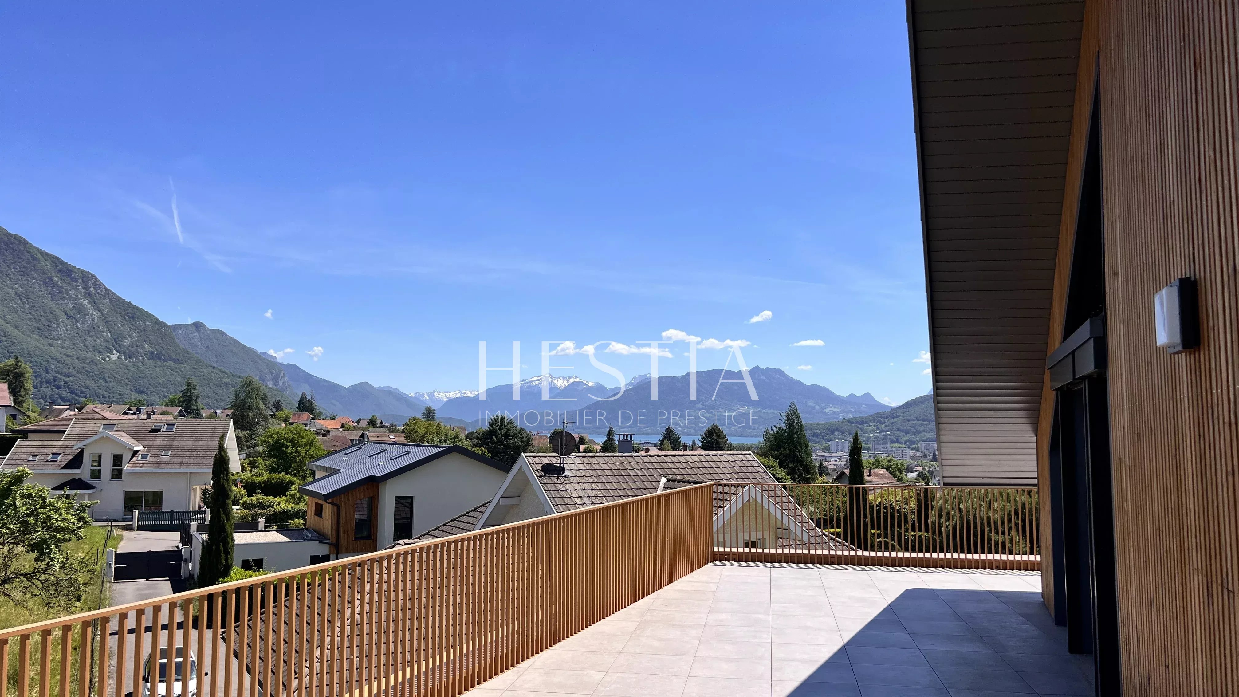 Appartement T4 en attique dans un cocon de calme et de verdure