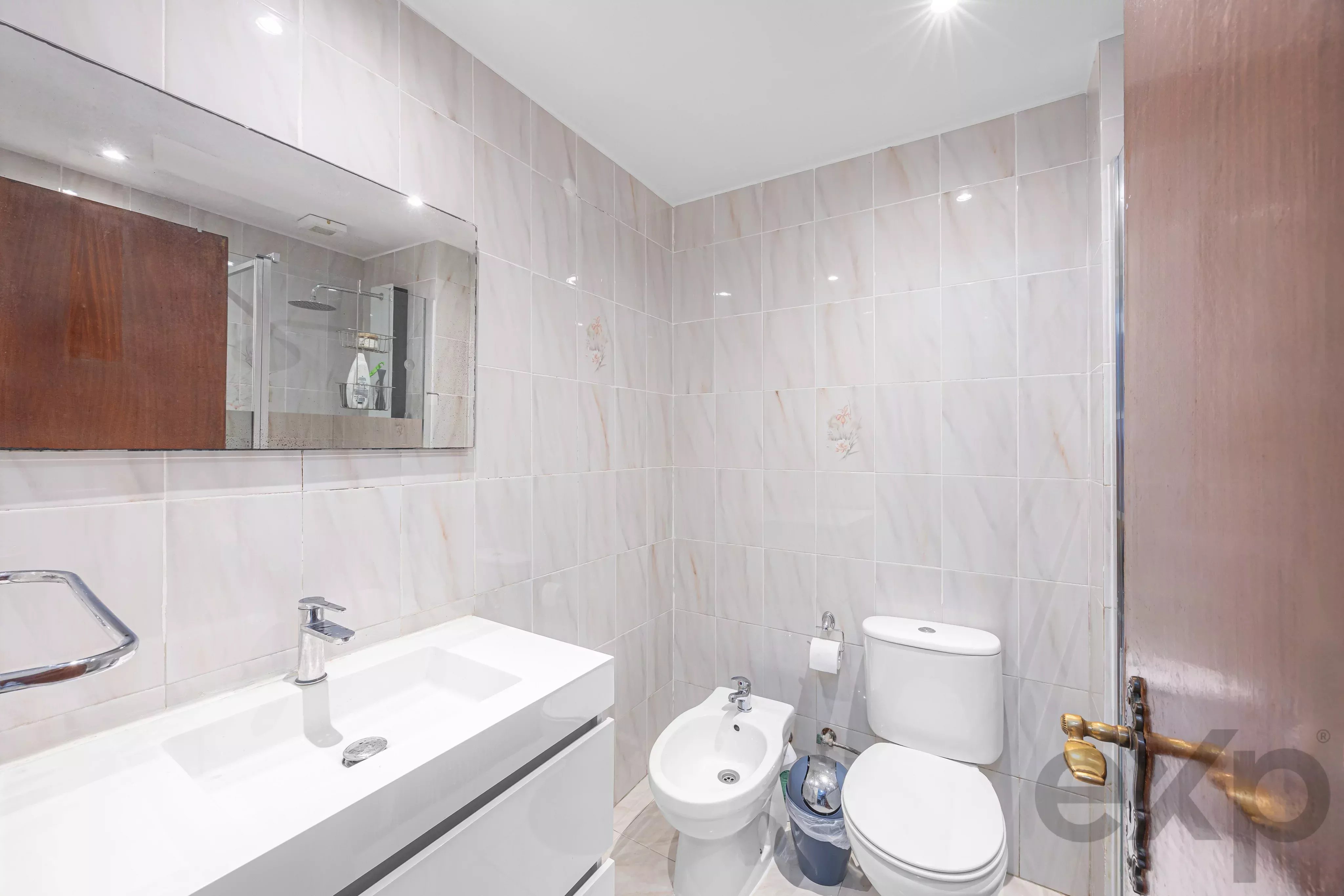 Excellent 2‑bedroom apartment in Cacém 87088575 image 7