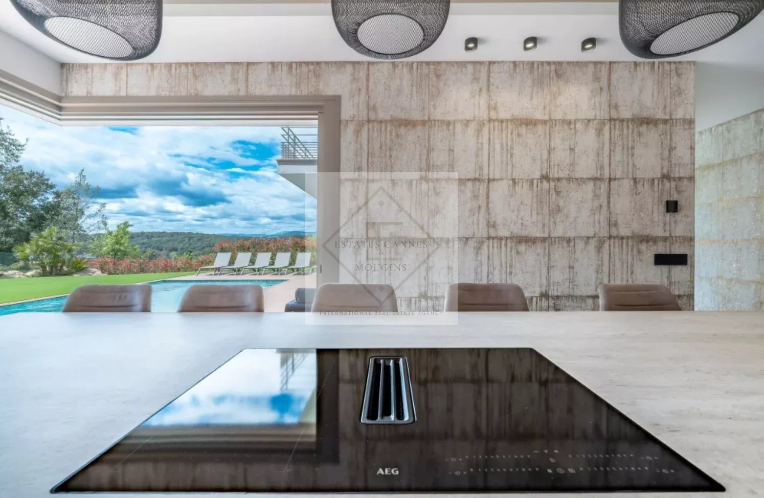 Grande villa d’exception à Mougins avec piscine, vue panoramique et deux maisons indépendantes — photo 25