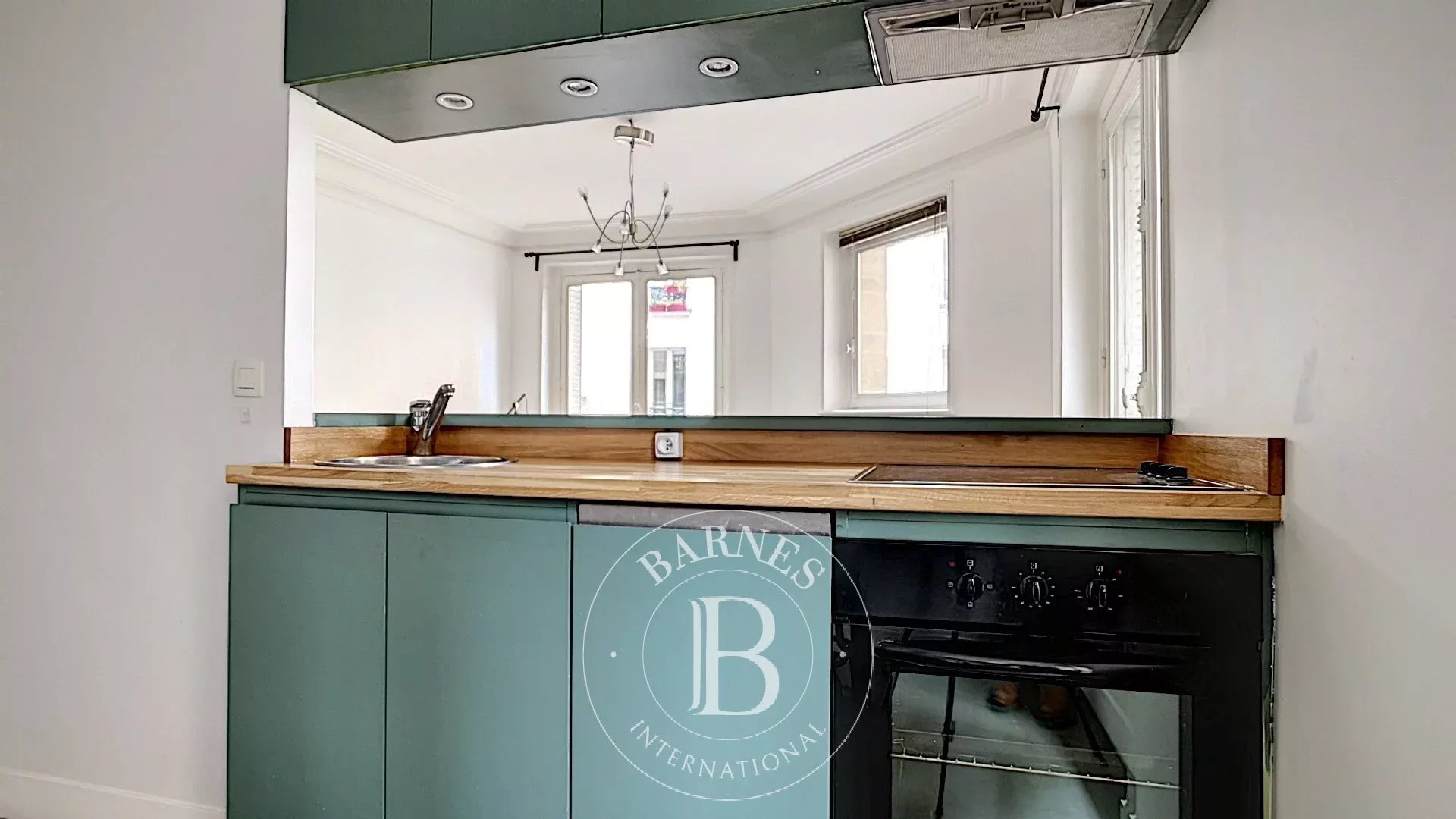 Daire Paris 18ème - picture 6